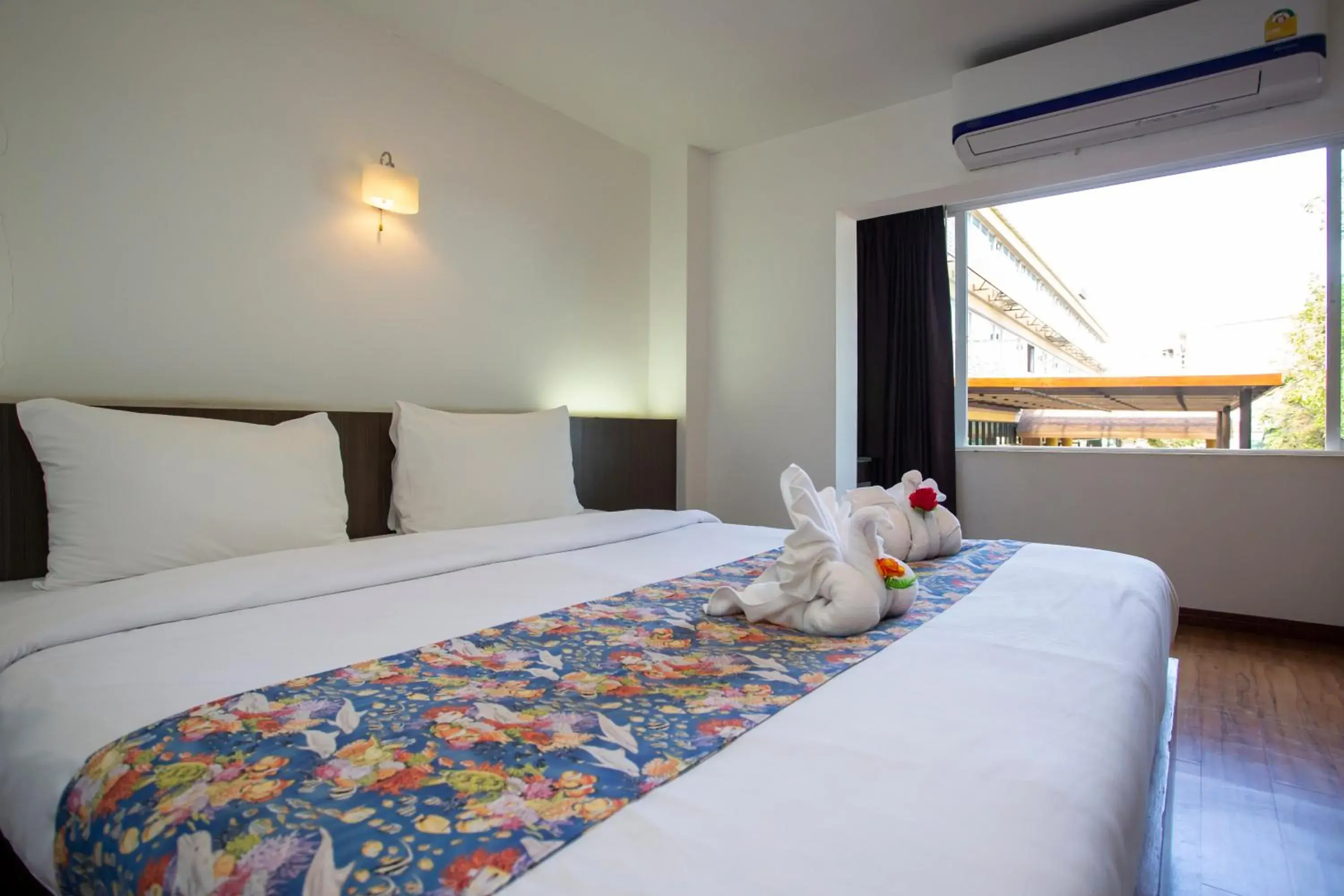 Superior King Room in Sea Paradise Hotel Sattahip Superior King Room in Sea Paradise Hotel Sattahip
