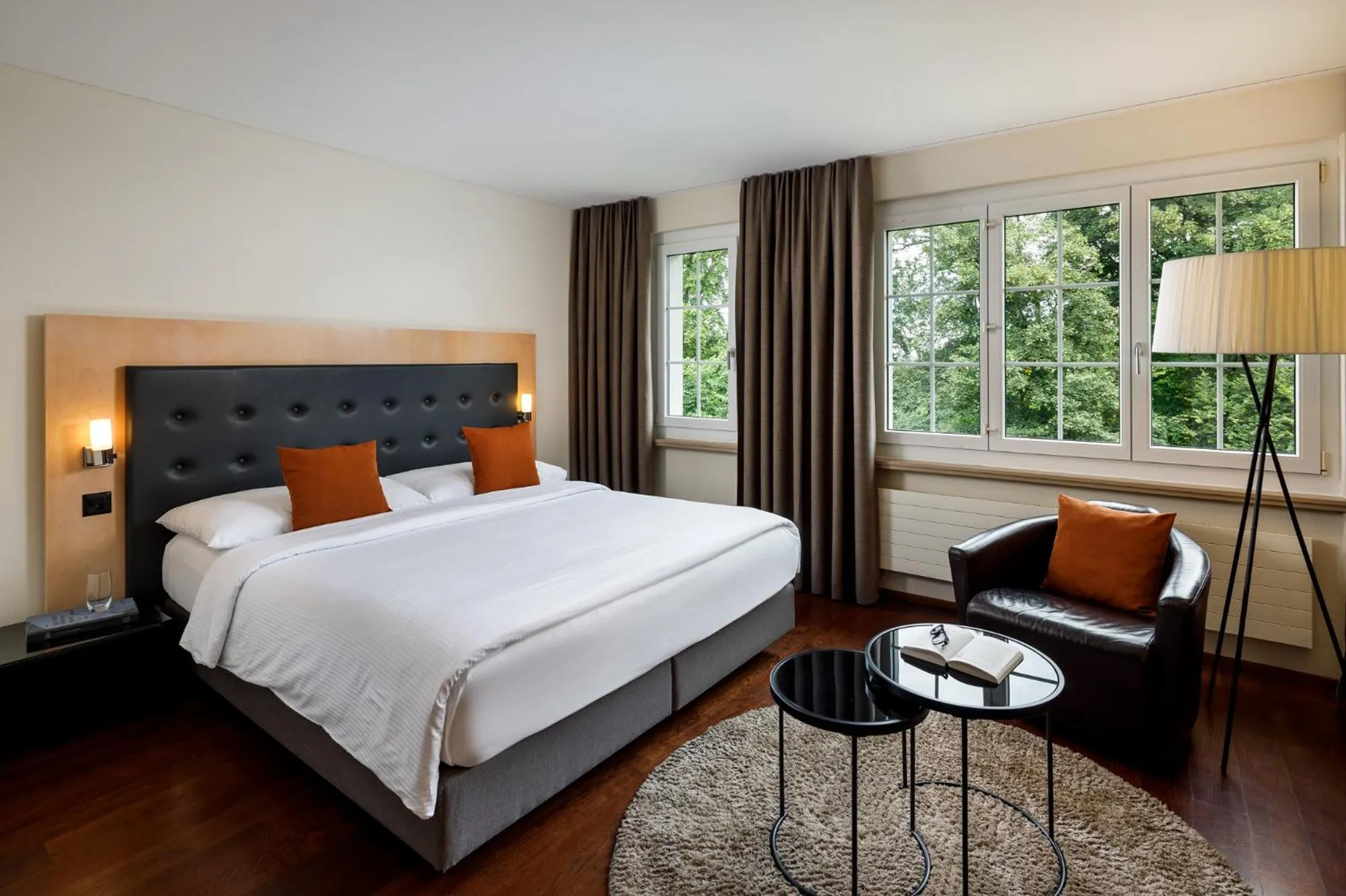 Bedroom, Bed in Hotel UTO KULM car-free hideaway in Zurich