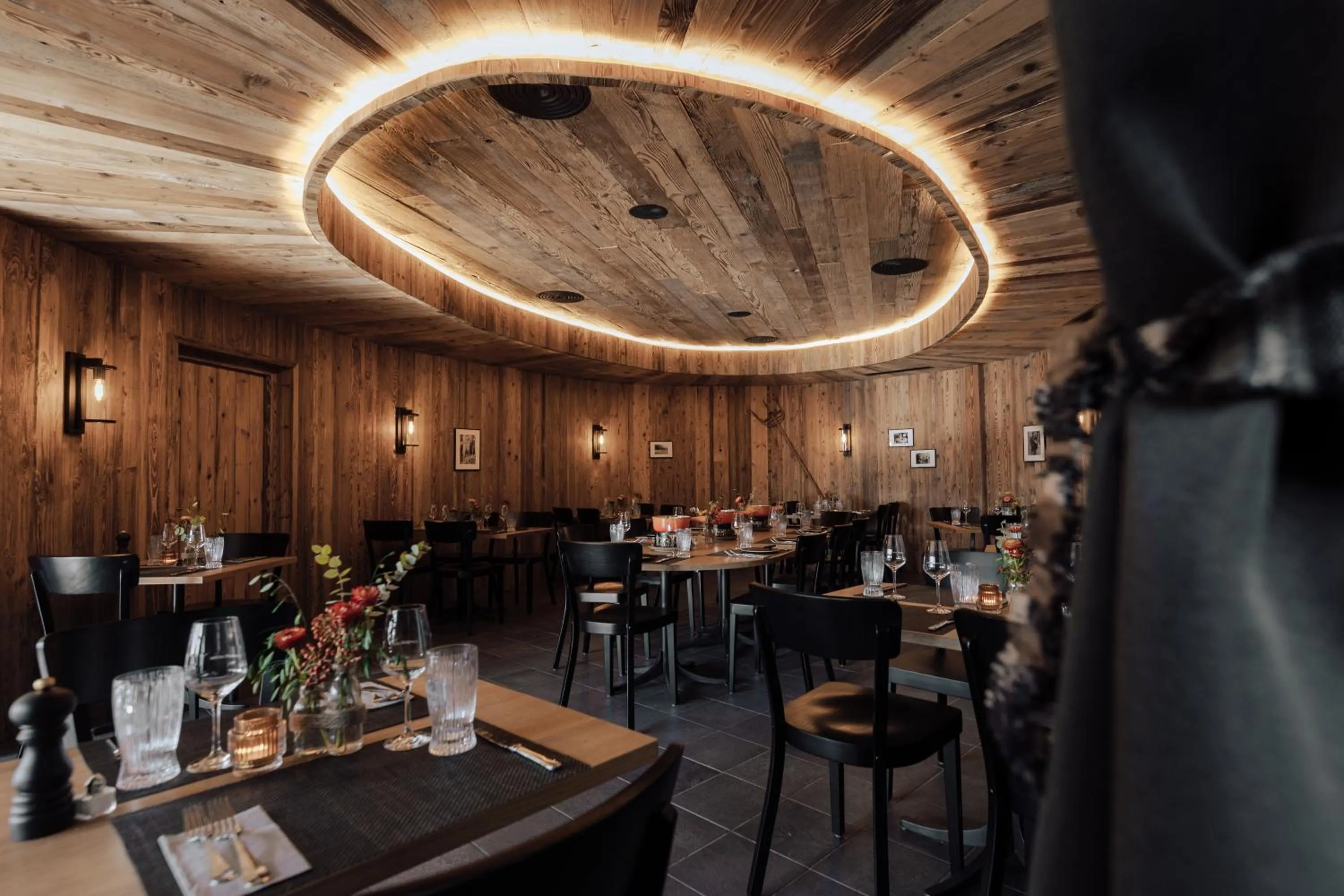 Restaurant/places to eat in Hotel UTO KULM car-free hideaway in Zurich