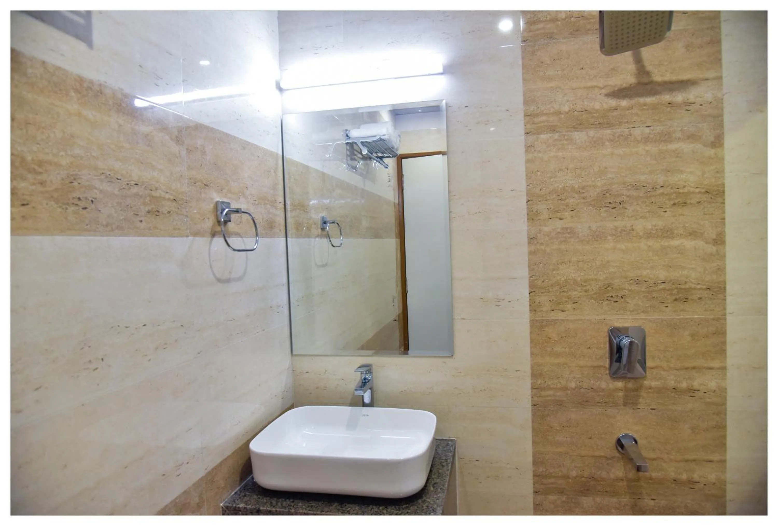 Bathroom in Hotel Siddharsh Heritage