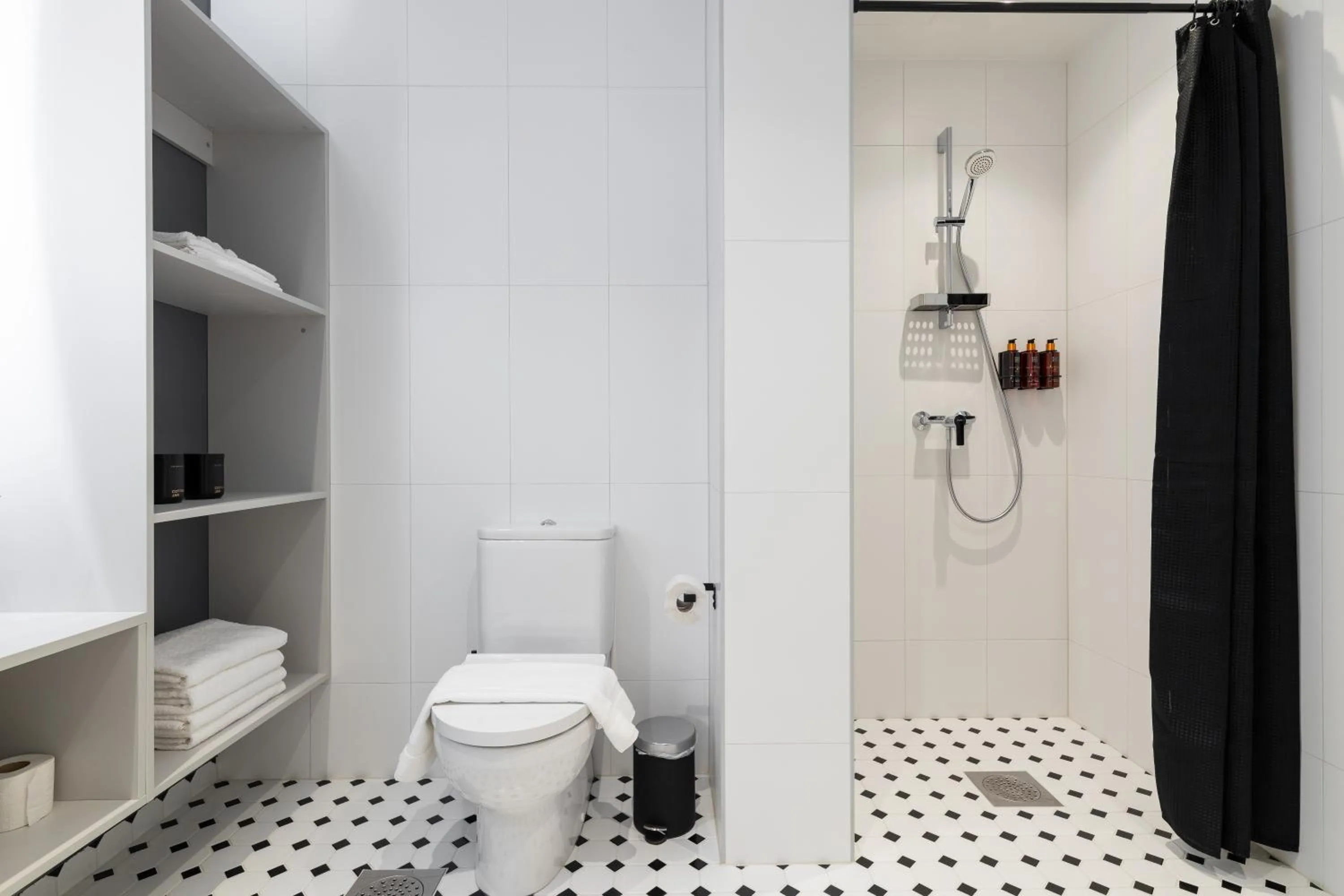 Bathroom in Bob W Tallinn City Centre - Ambassador