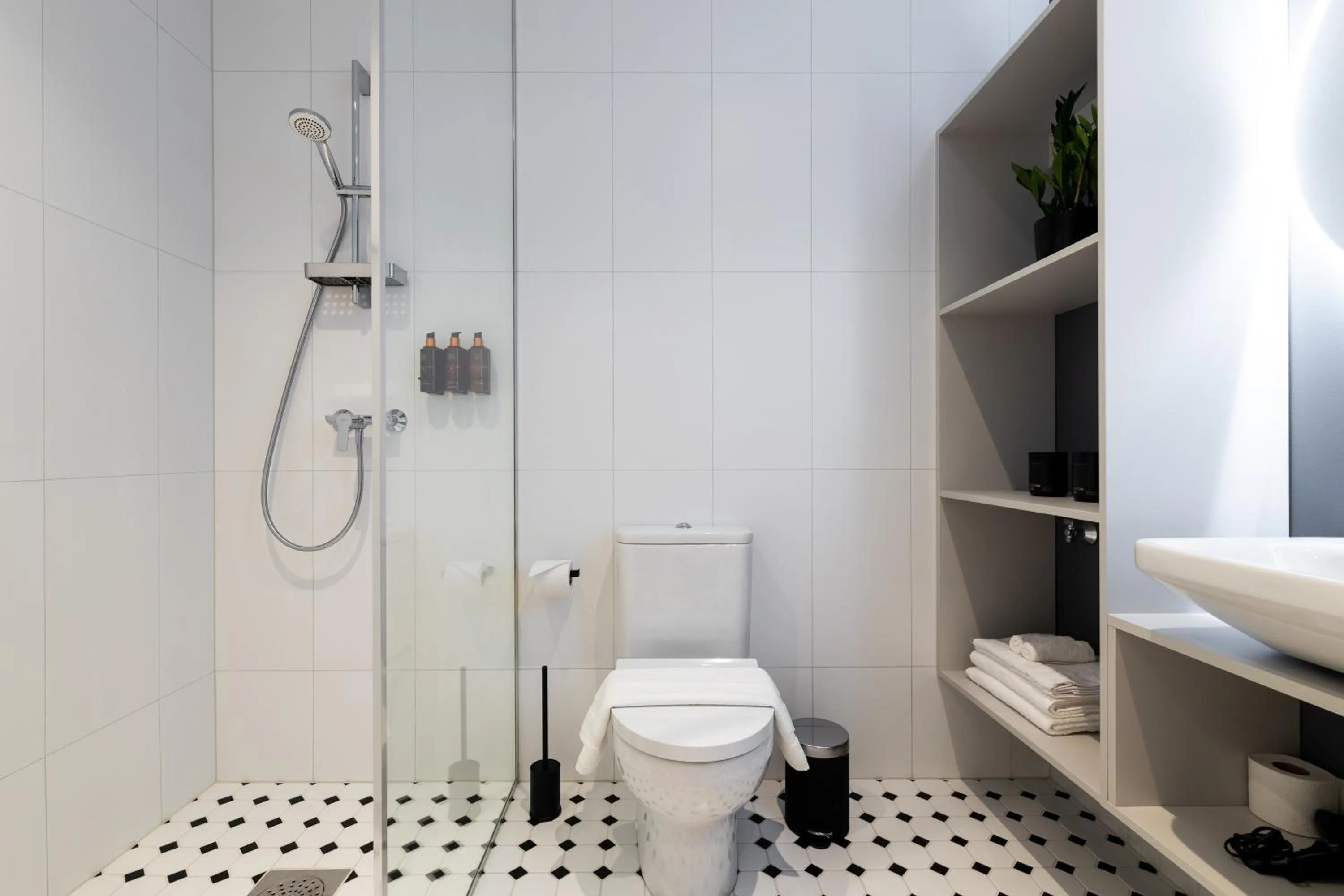 Bathroom in Bob W Tallinn City Centre - Ambassador