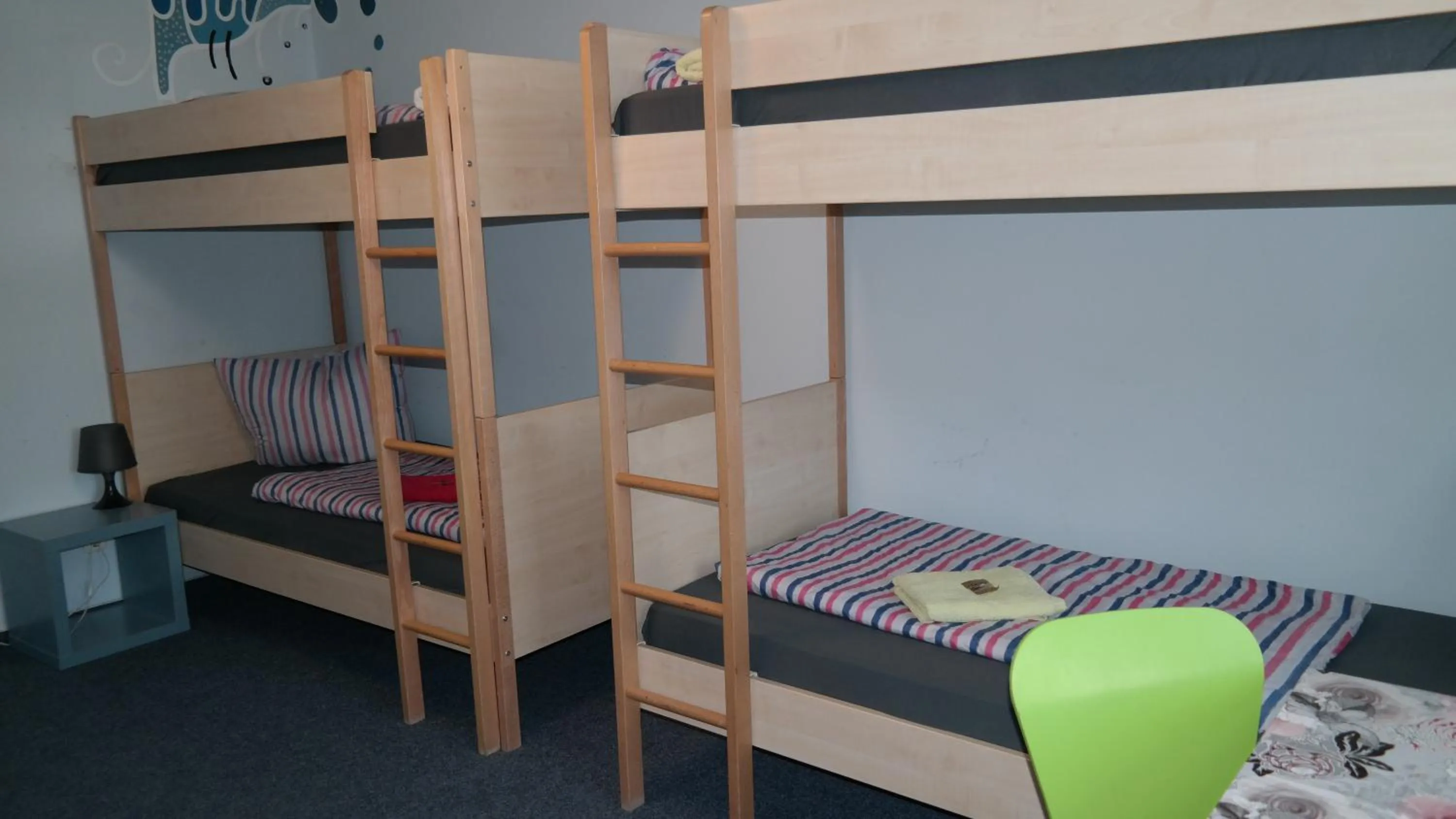 Property building, Bed in Hostel Inn-Berlin