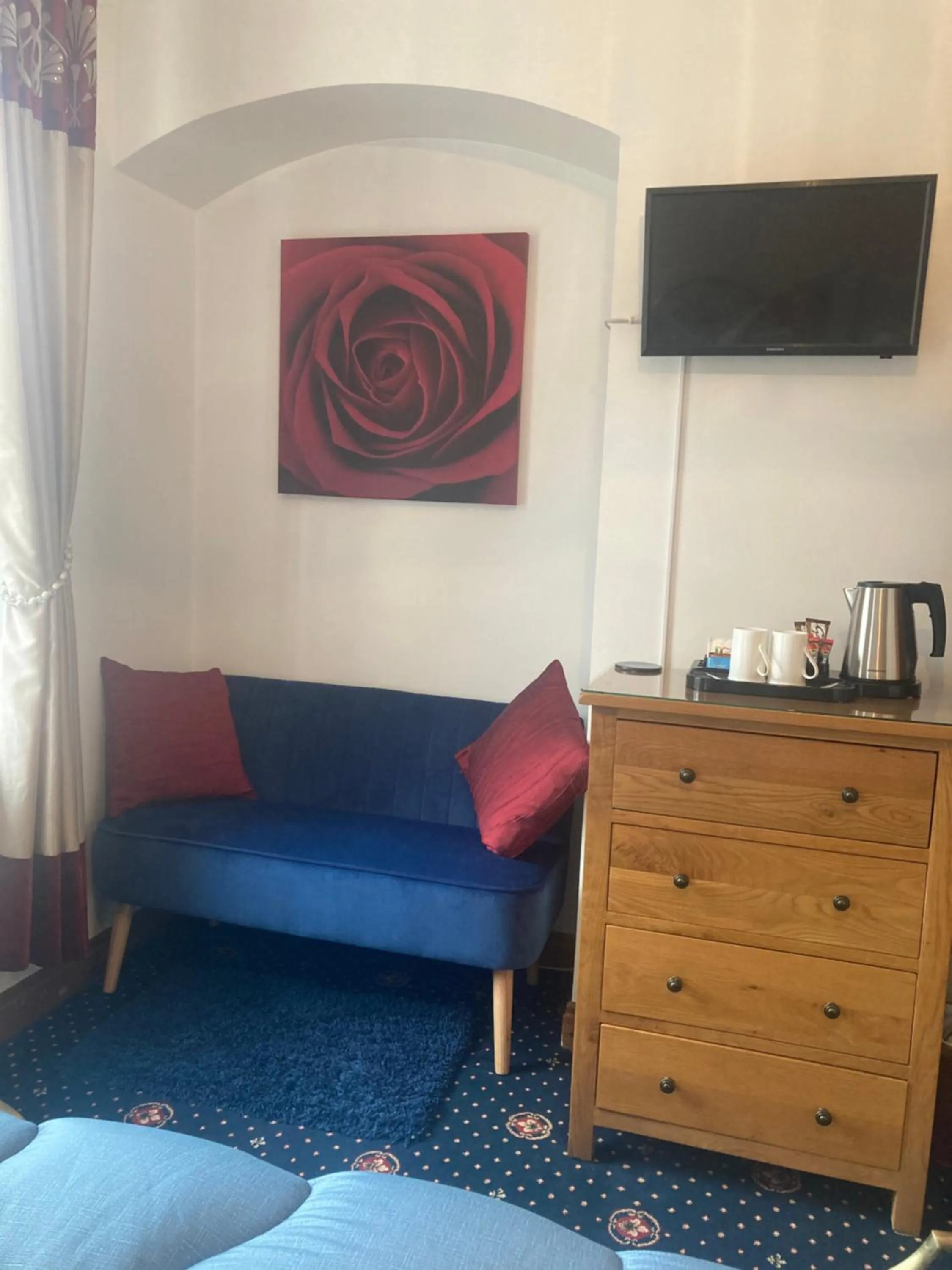 Coffee/tea facilities in Ellies Guest House