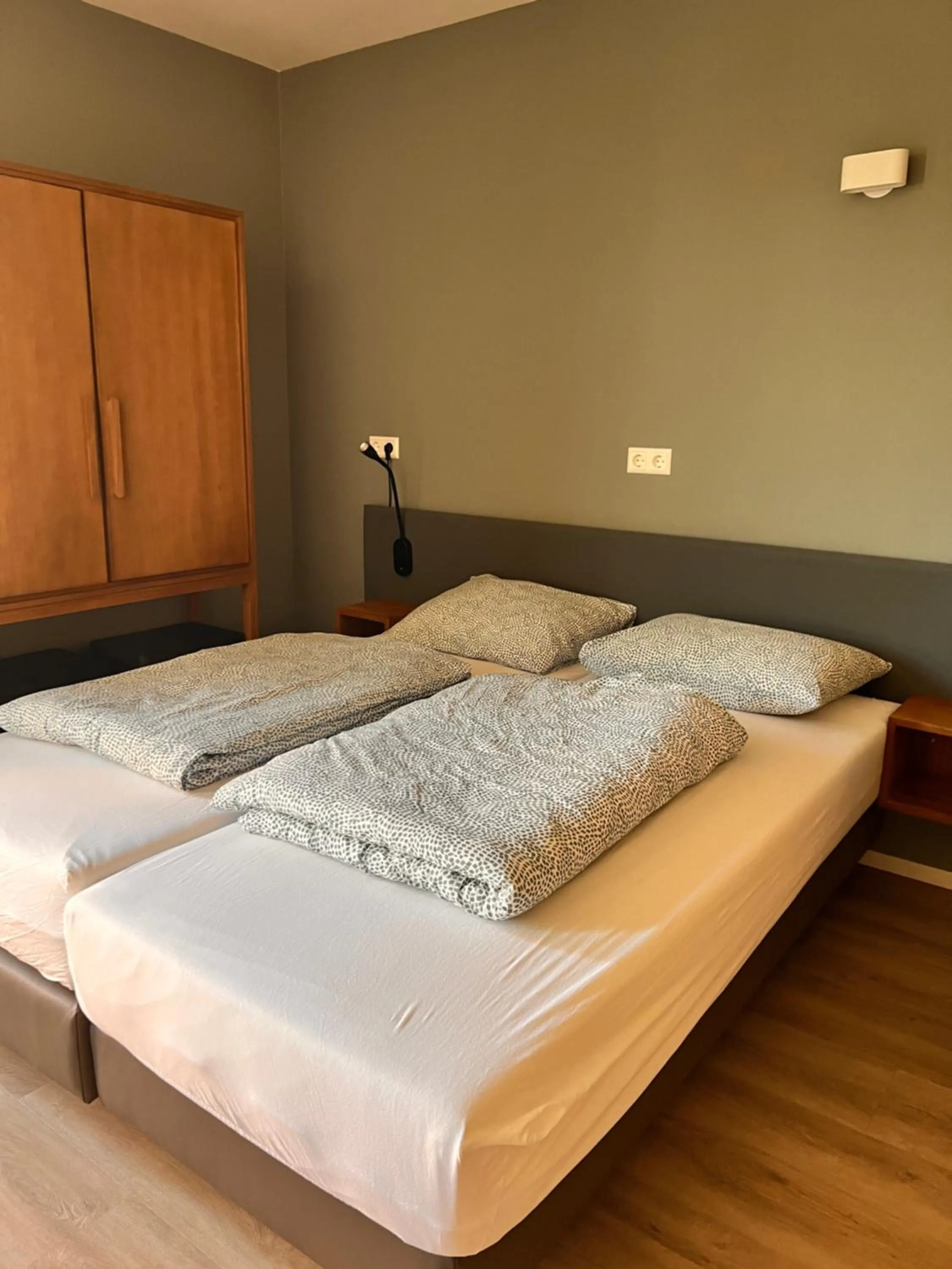 Bed in Short Stay Wageningen