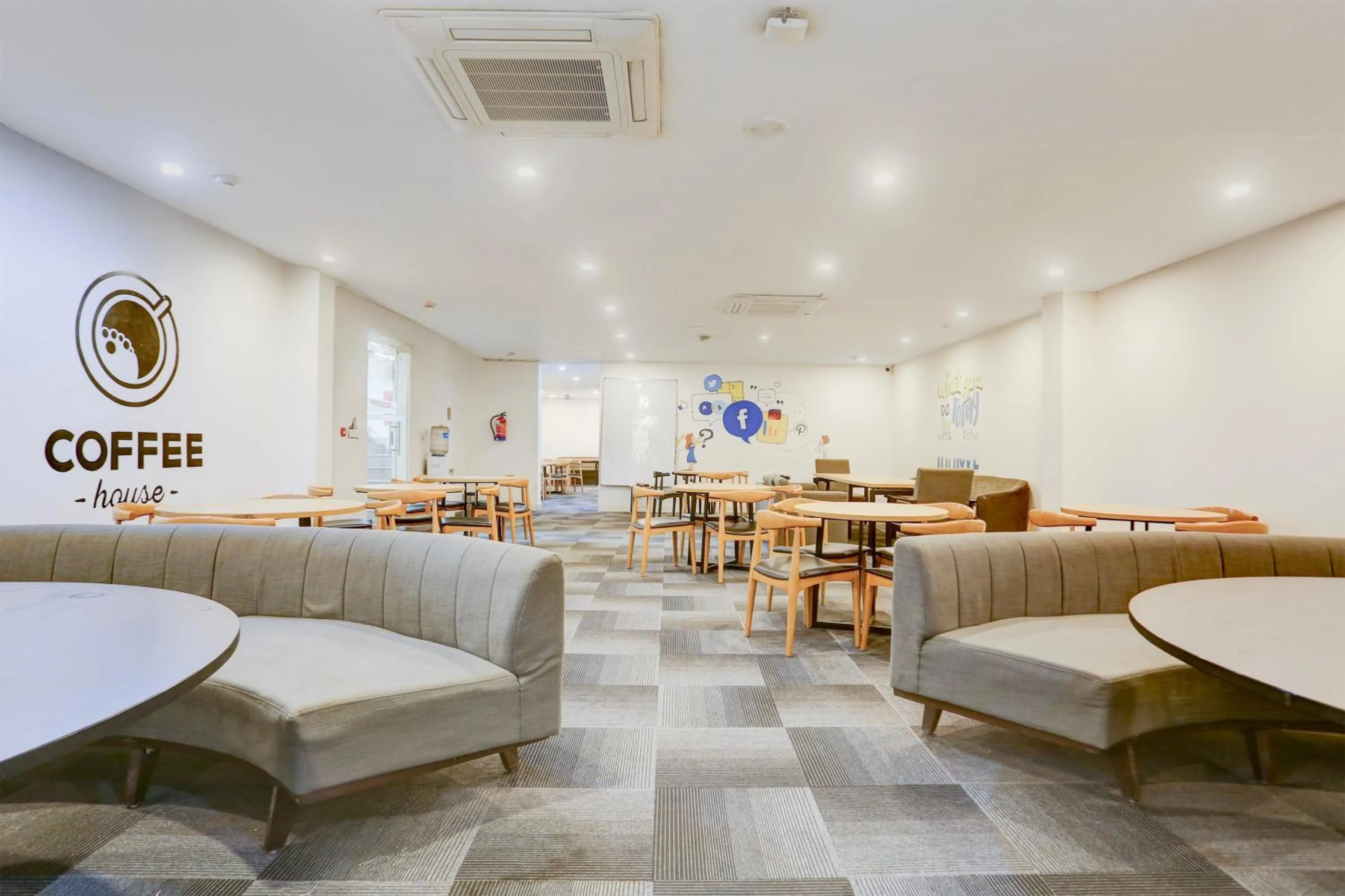 Other in Super Townhouse Sector 64 Near WorldMark Gurugram Formerly Vero