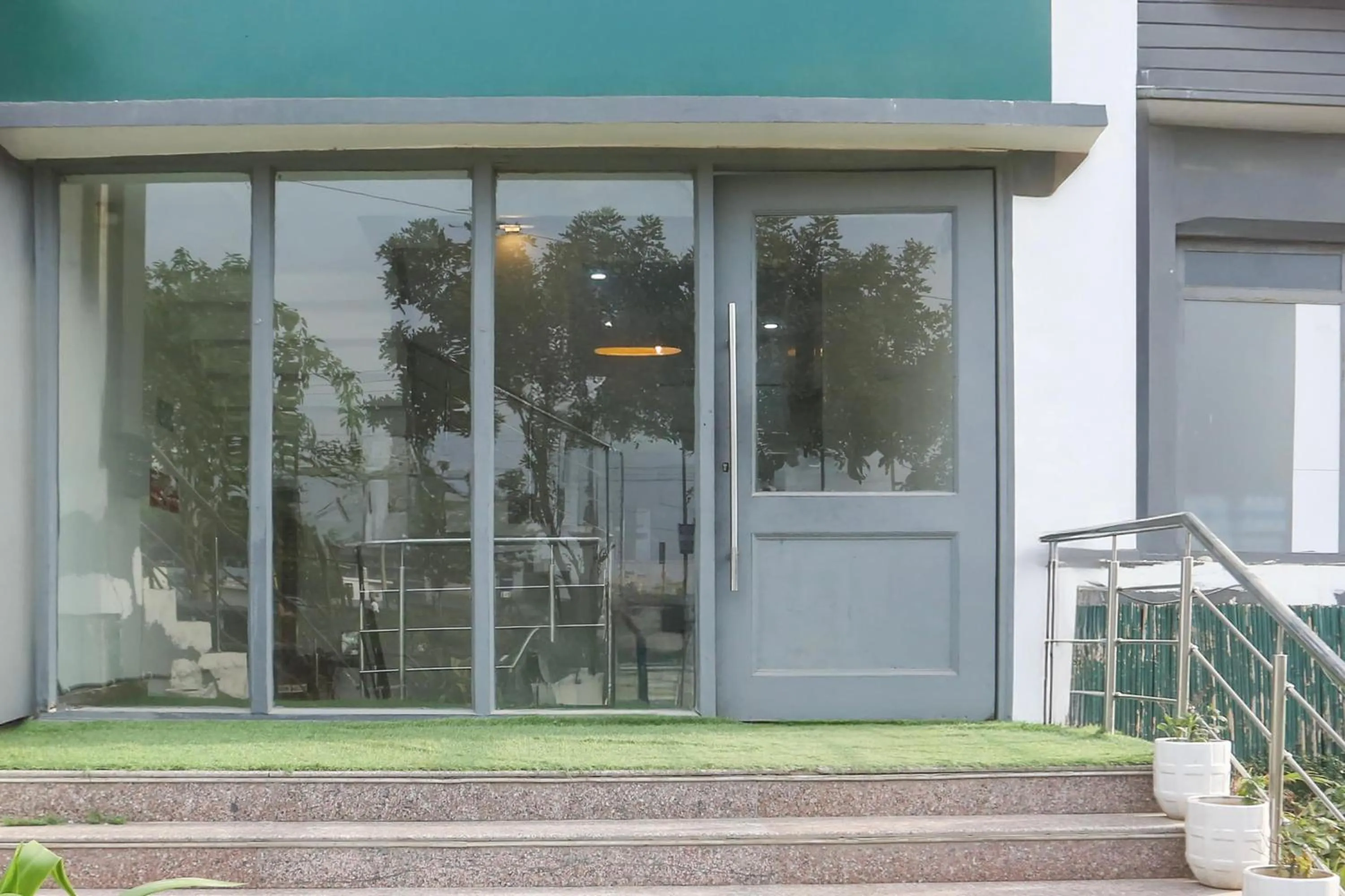 Facade/entrance in Super Townhouse Sector 64 Near WorldMark Gurugram Formerly Vero