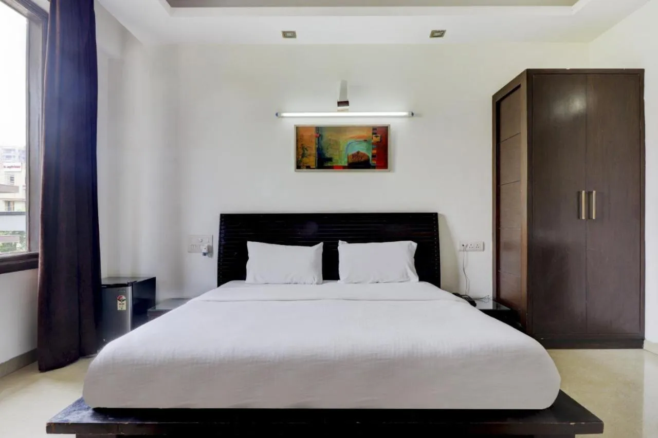 Bedroom, Bed in Blue Moon Residency Hotel & Restaurant