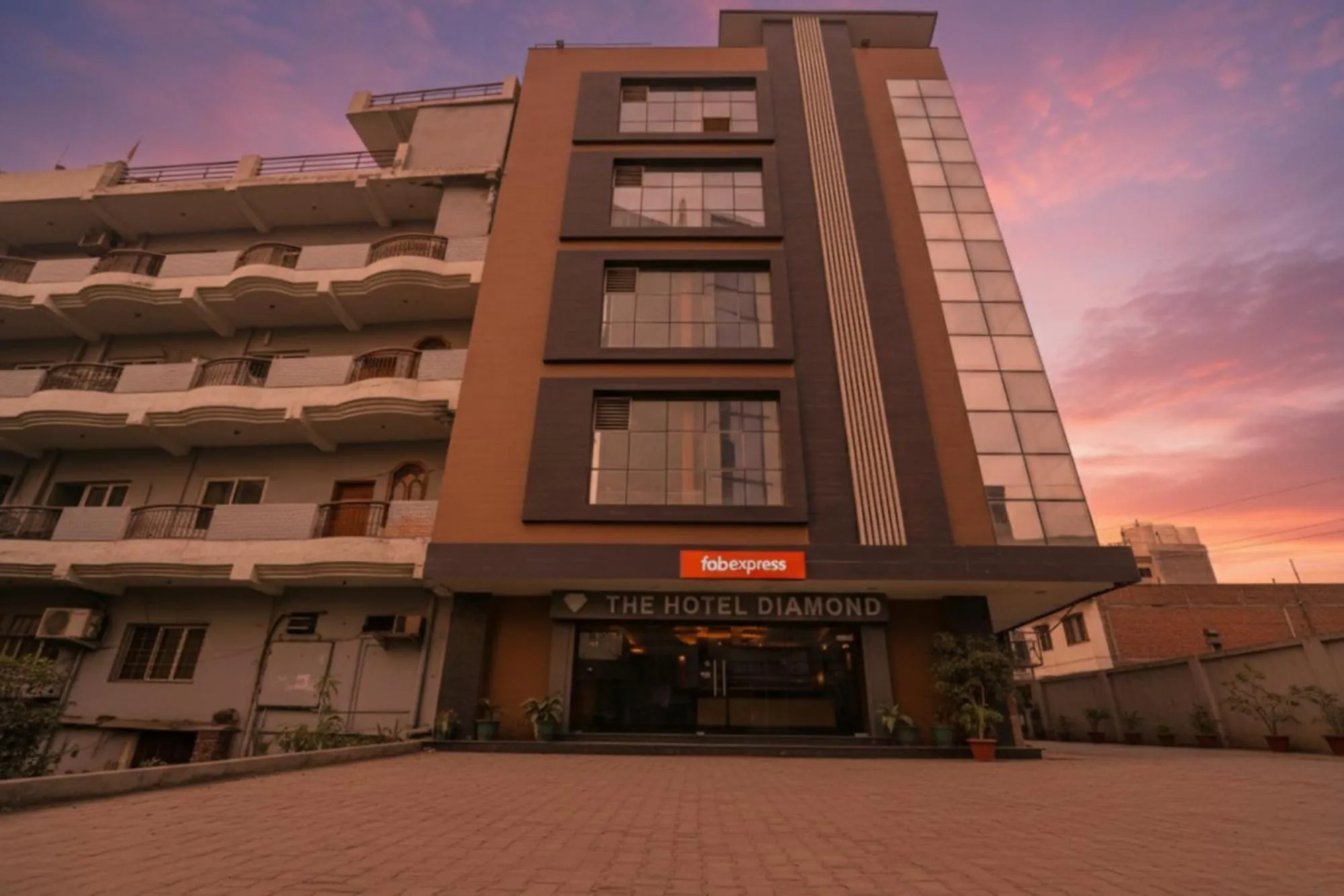 Property building in FabHotel The Diamond