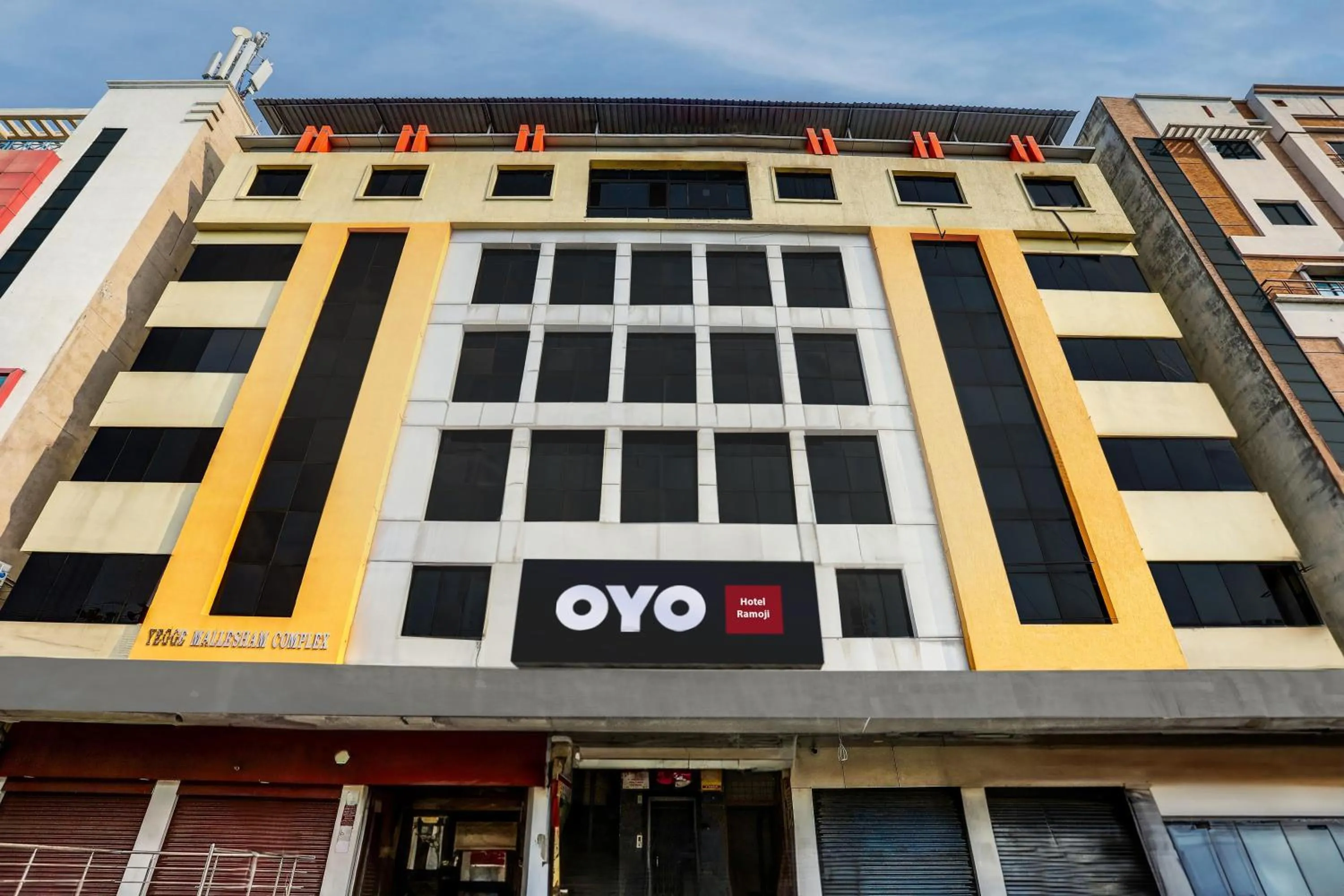 Facade/entrance in OYO 76687 HYD620-MOCA