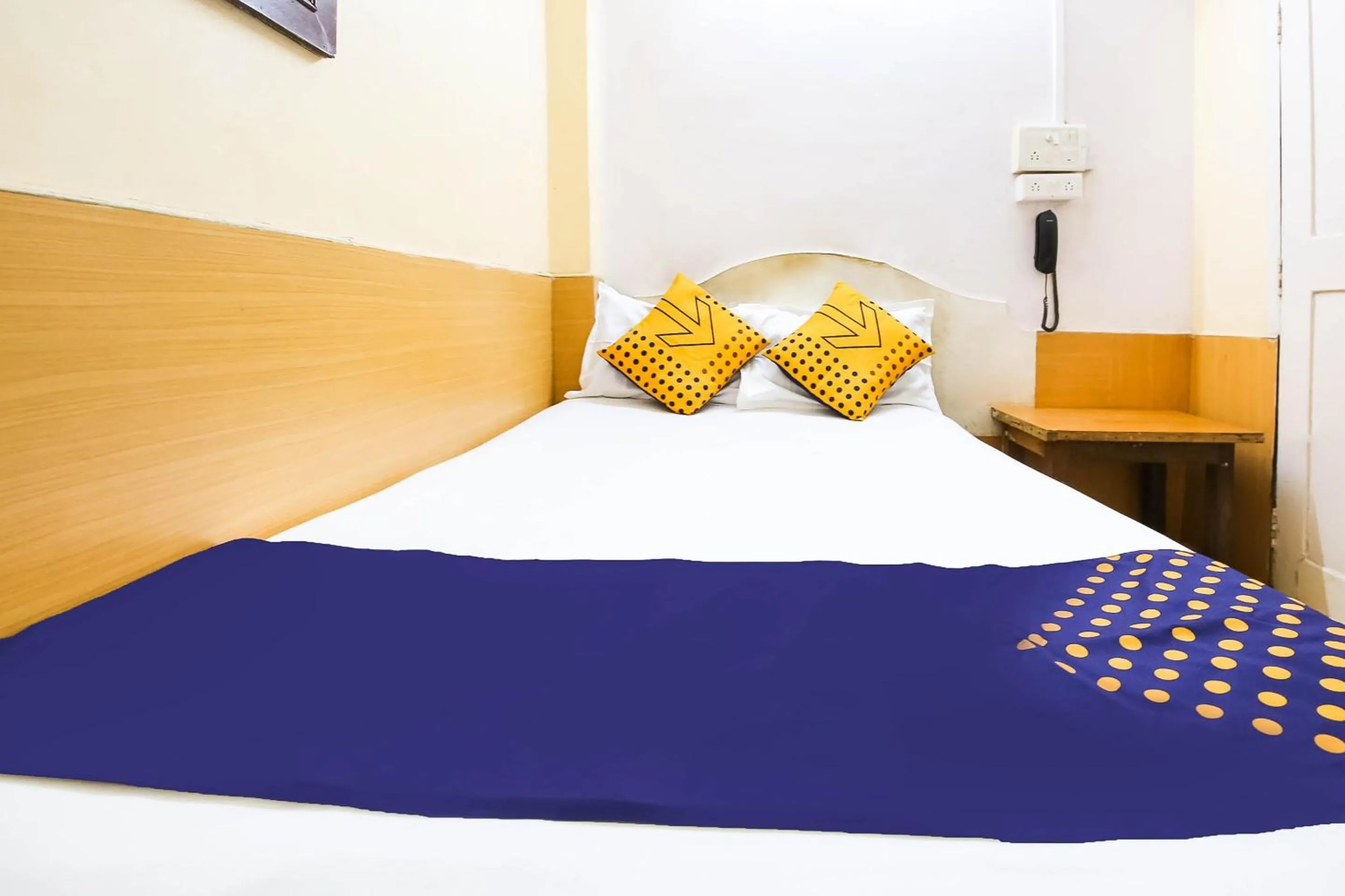 Bedroom, Bed in SPOT ON Standard