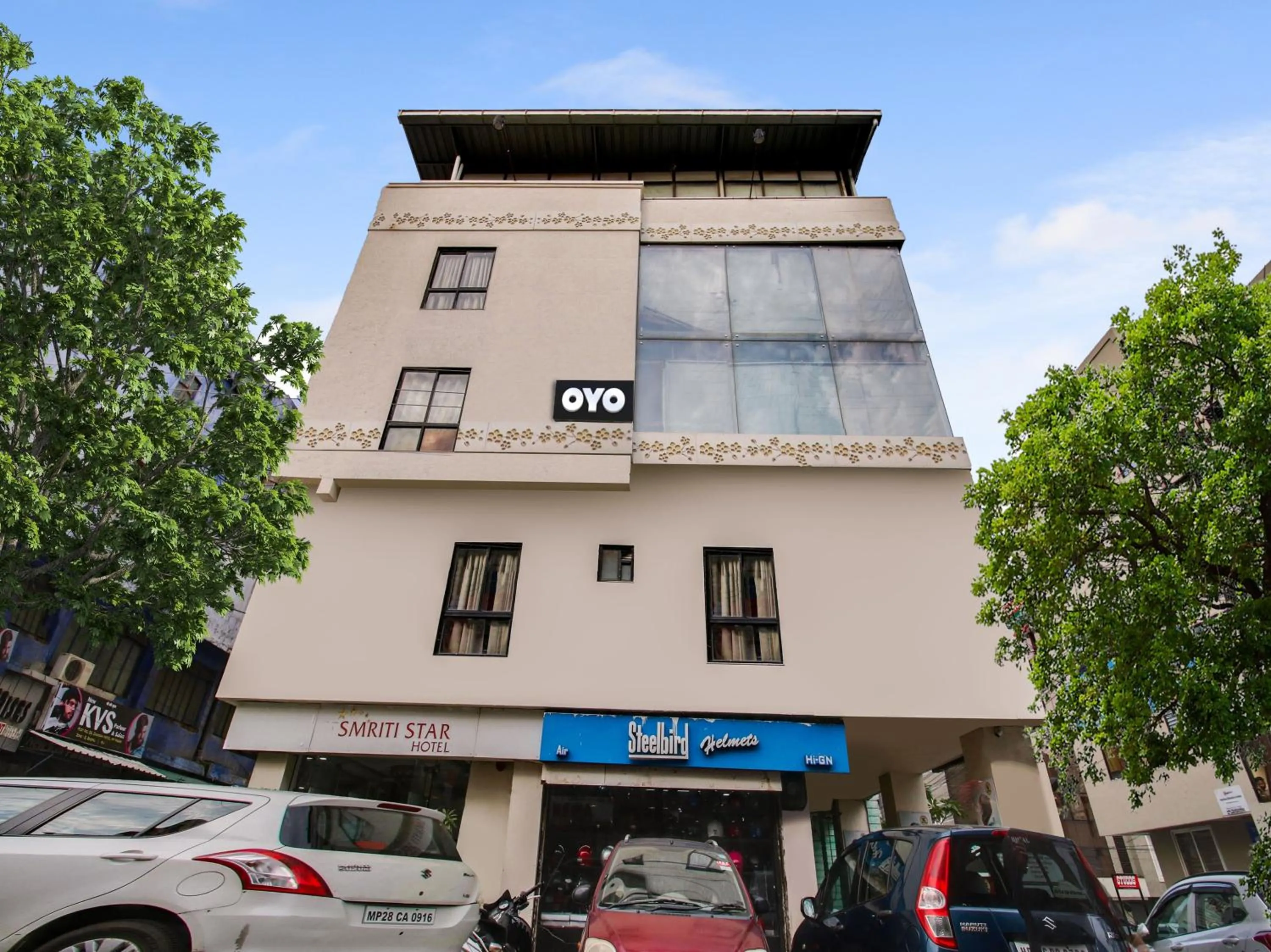 FabHotel Smriti Star