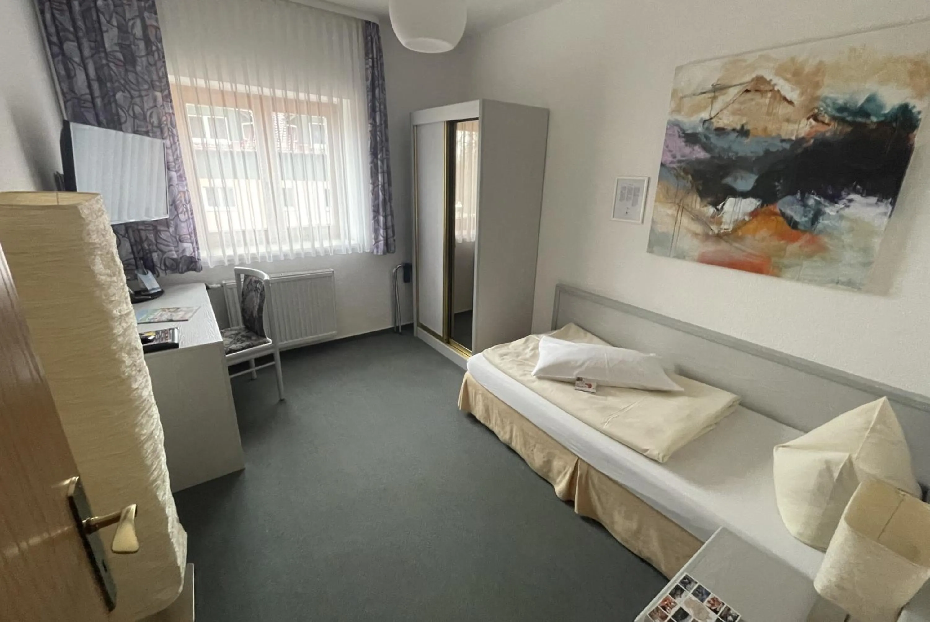 Photo of the whole room, Bed in Akzent Berghotel Rosstrappe