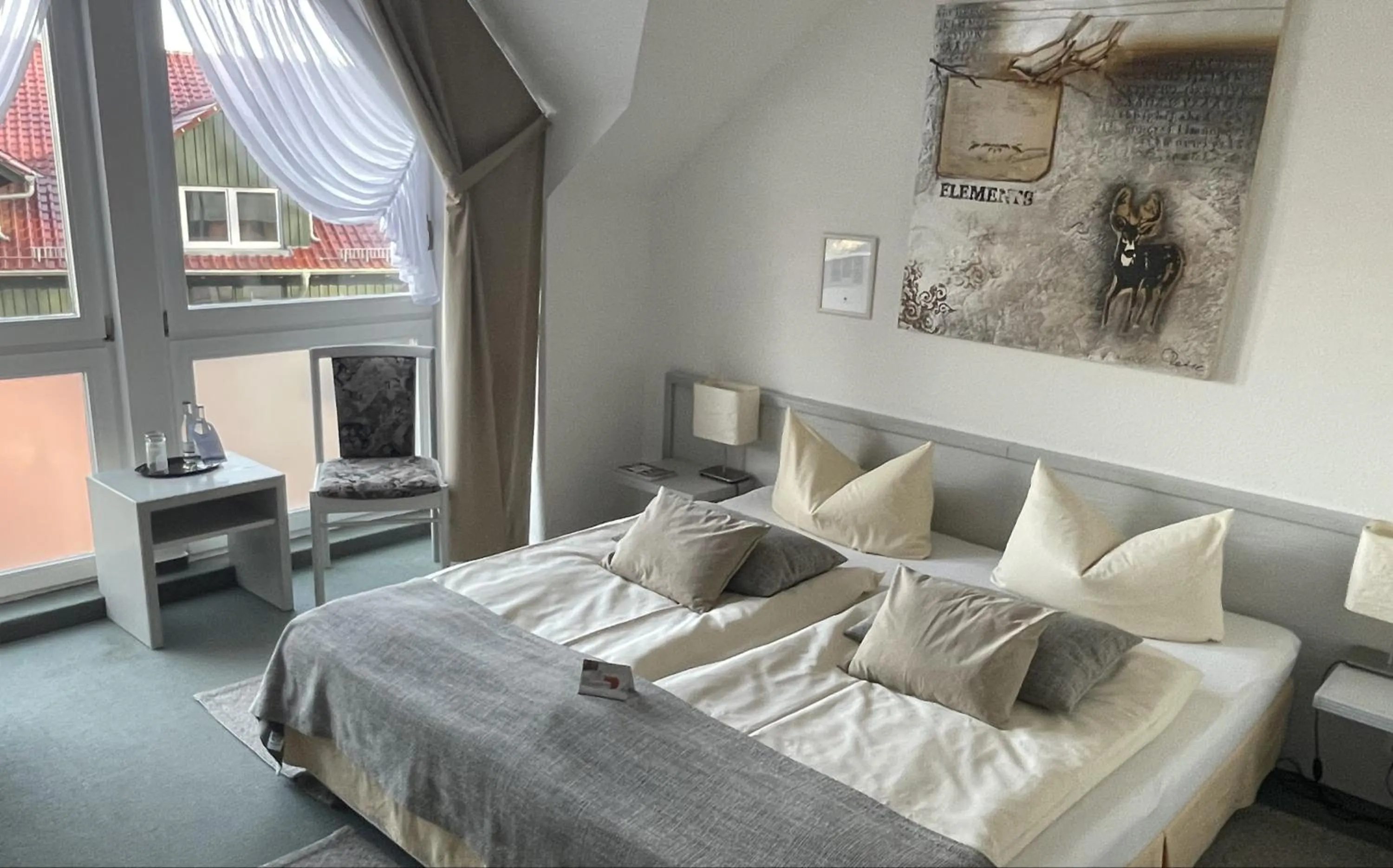 Photo of the whole room, Bed in Akzent Berghotel Rosstrappe