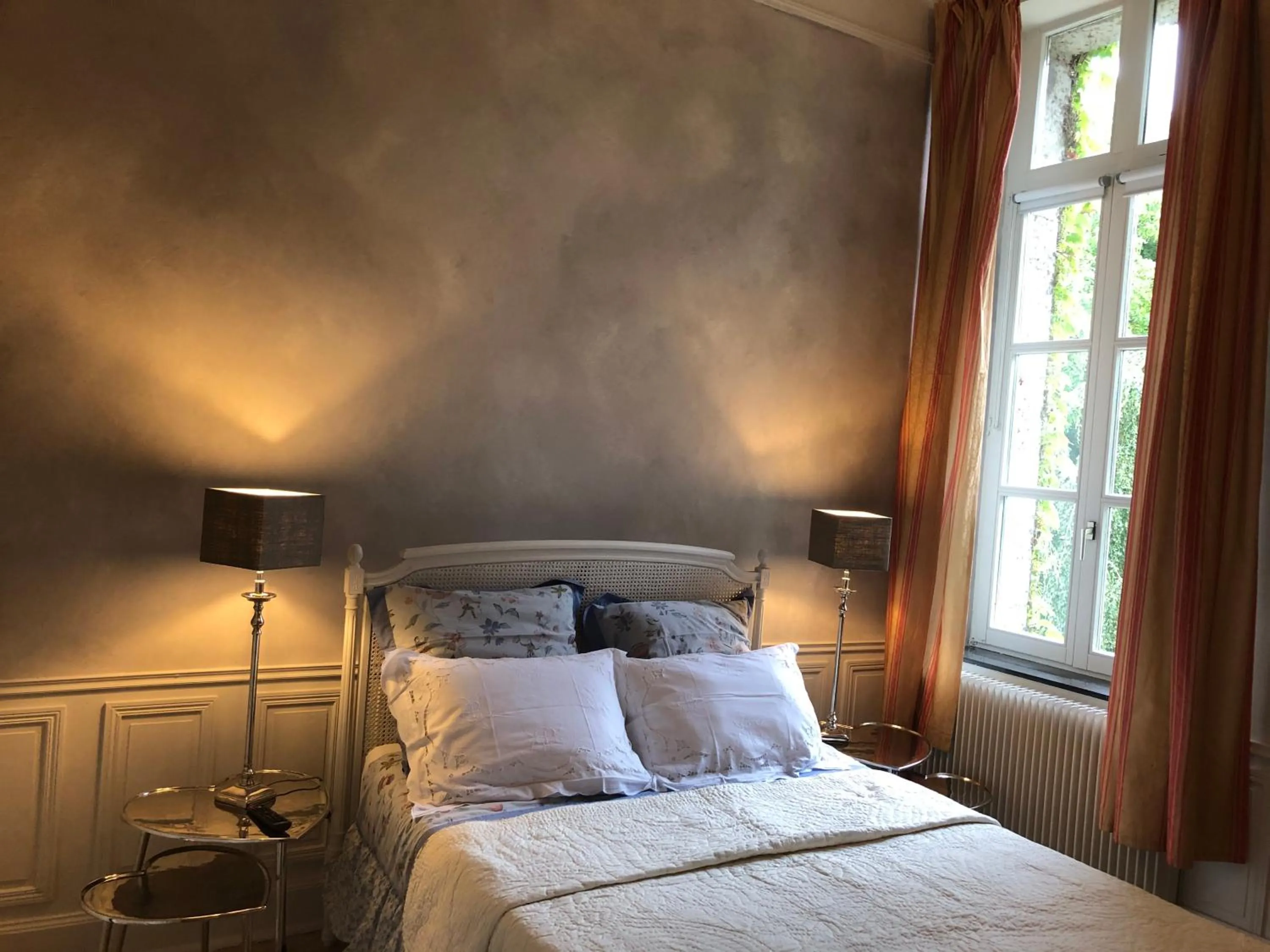 Bed in Château d'en haut