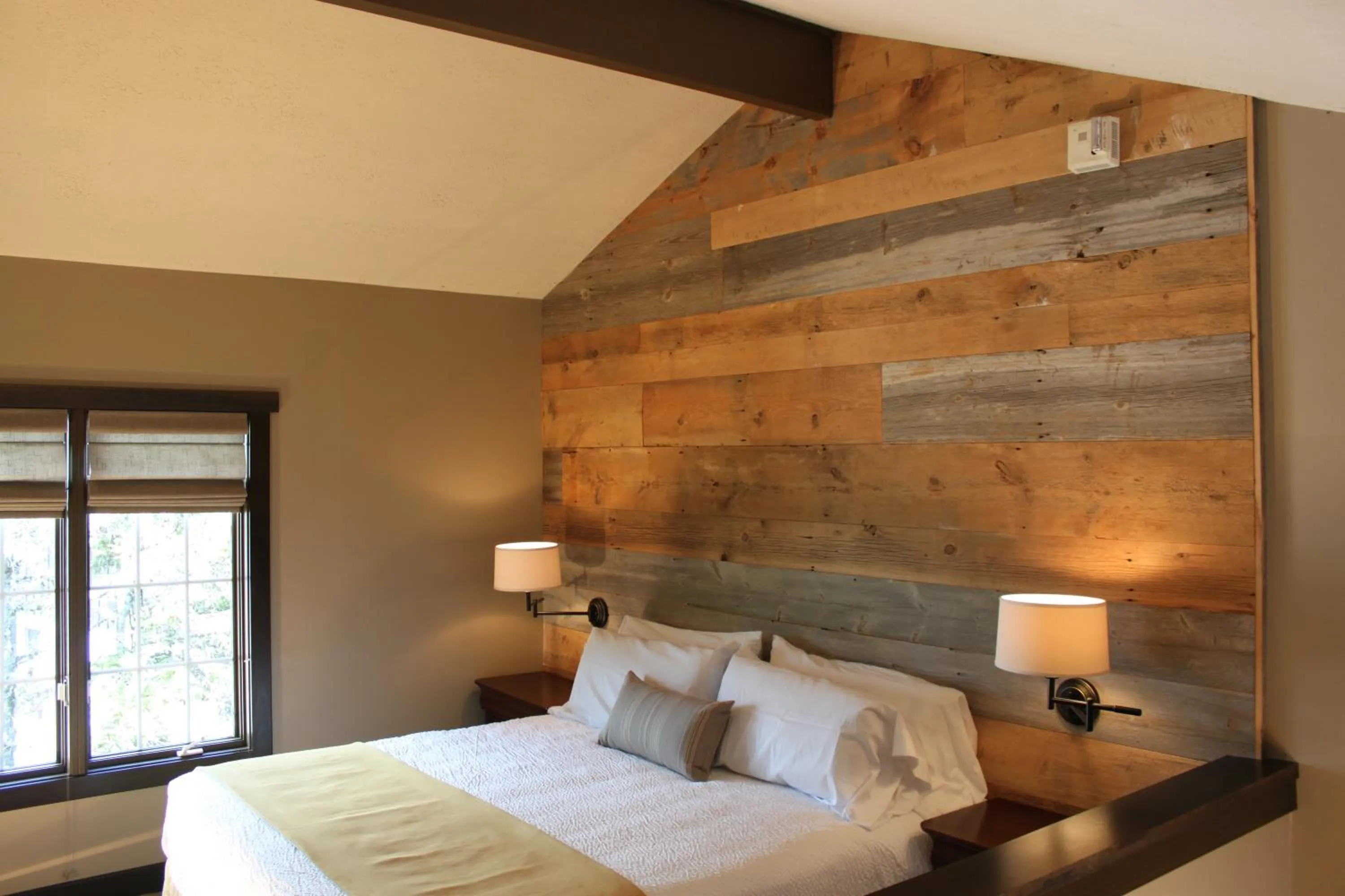 Bed in Corduroy Inn and Lodge, Trademark Collection by Wyndham
