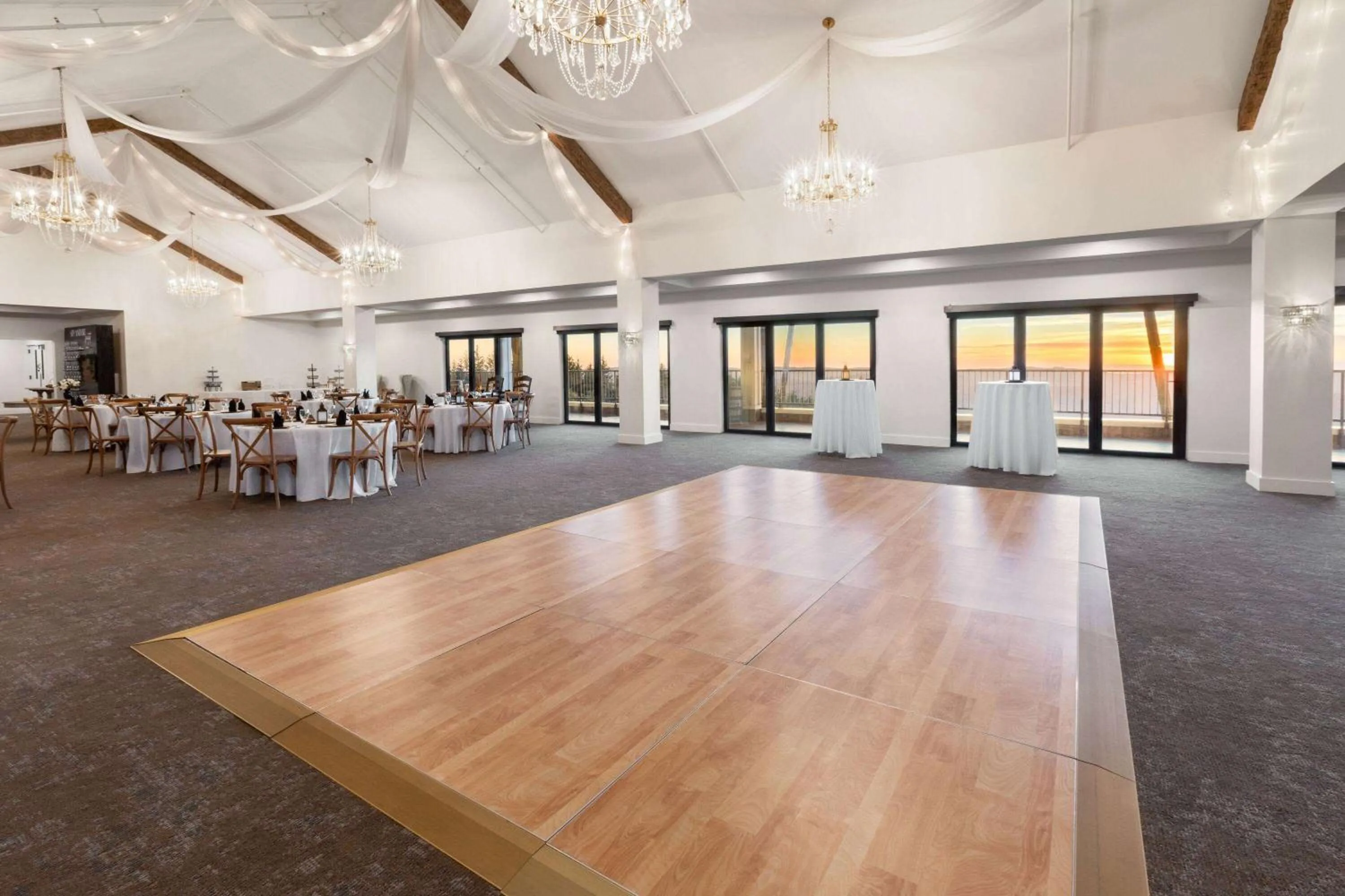 Banquet/Function facilities in Corduroy Inn and Lodge, Trademark Collection by Wyndham