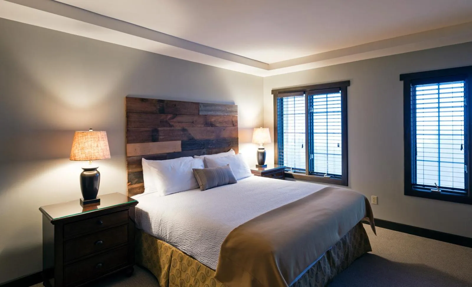 Bedroom, Bed in Corduroy Inn and Lodge, Trademark Collection by Wyndham