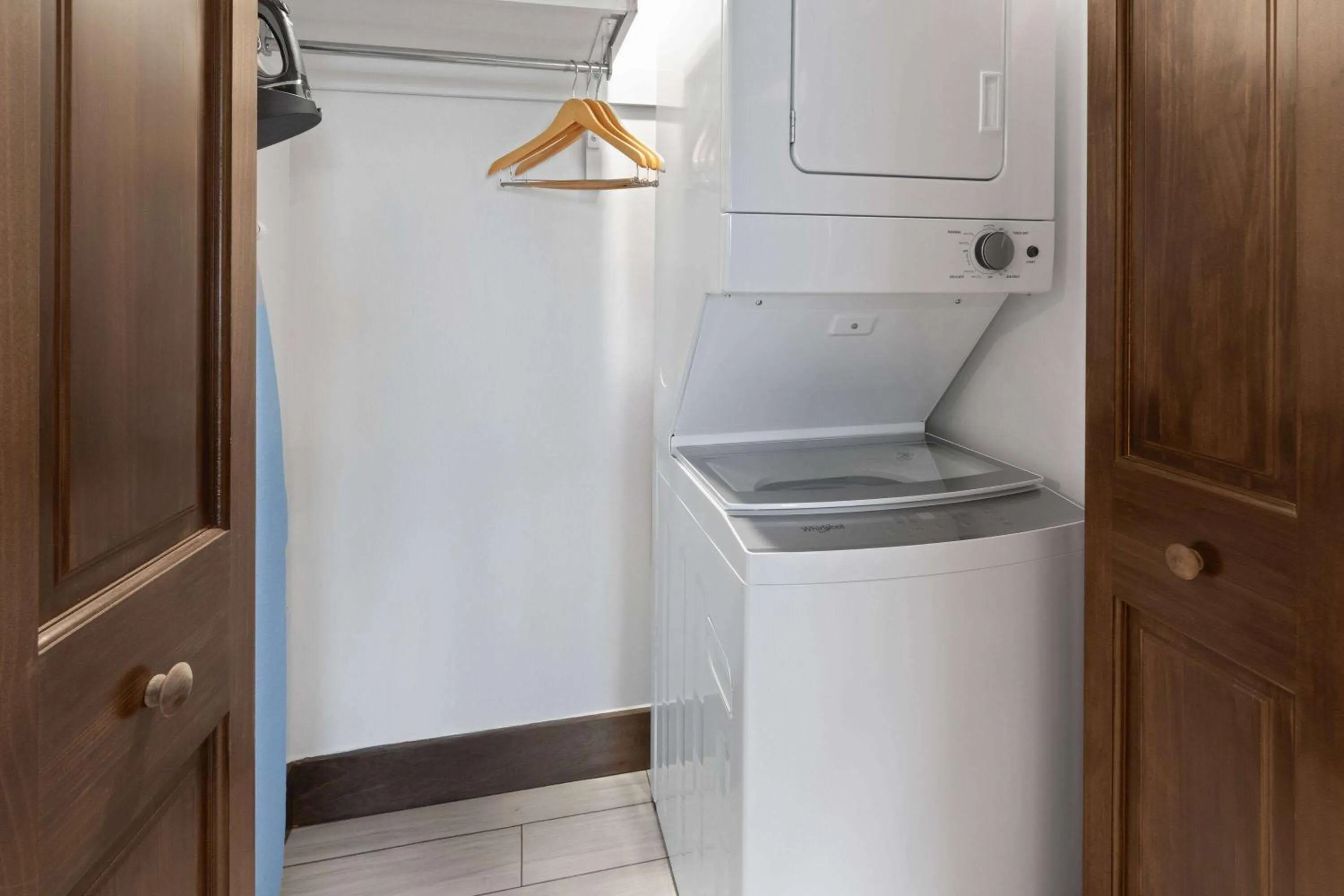 Photo of the whole room in Corduroy Inn and Lodge, Trademark Collection by Wyndham