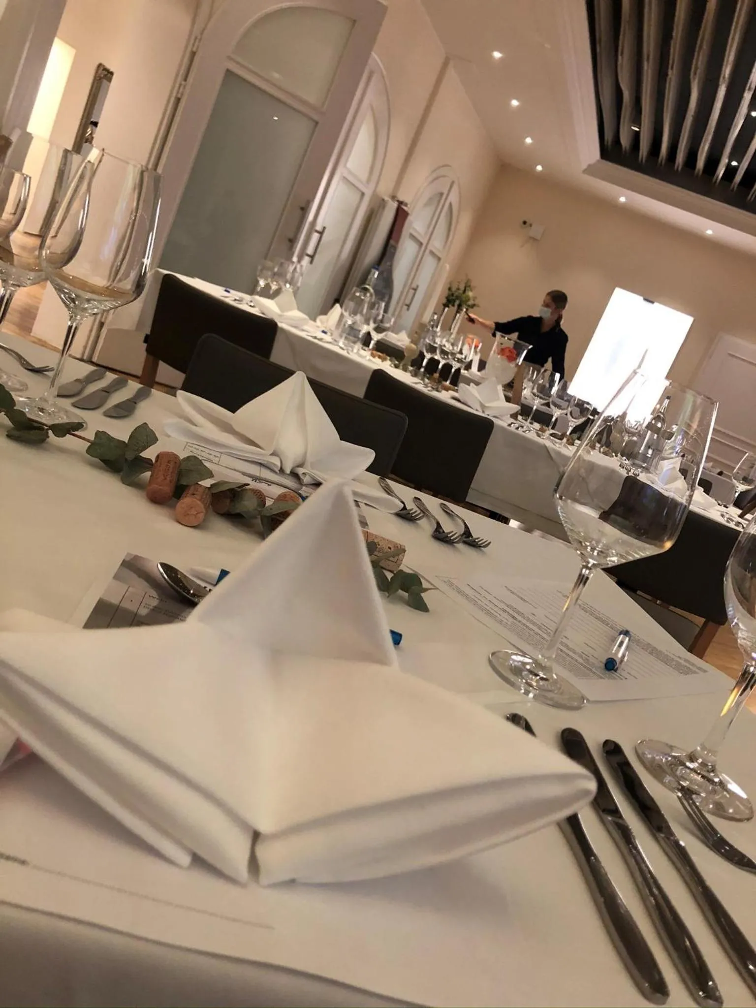 Restaurant/places to eat in Hotel Victoria