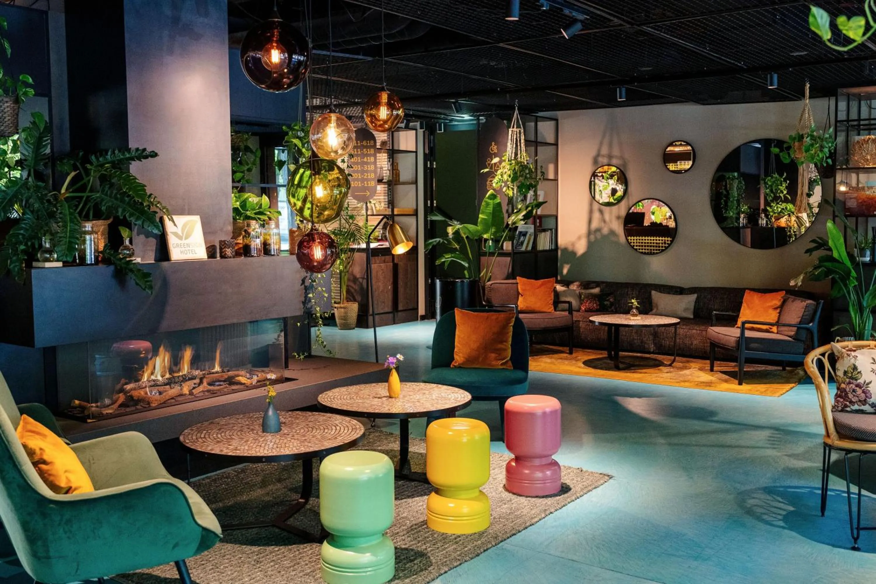 Seating area in Cocoon Sendlinger Tor