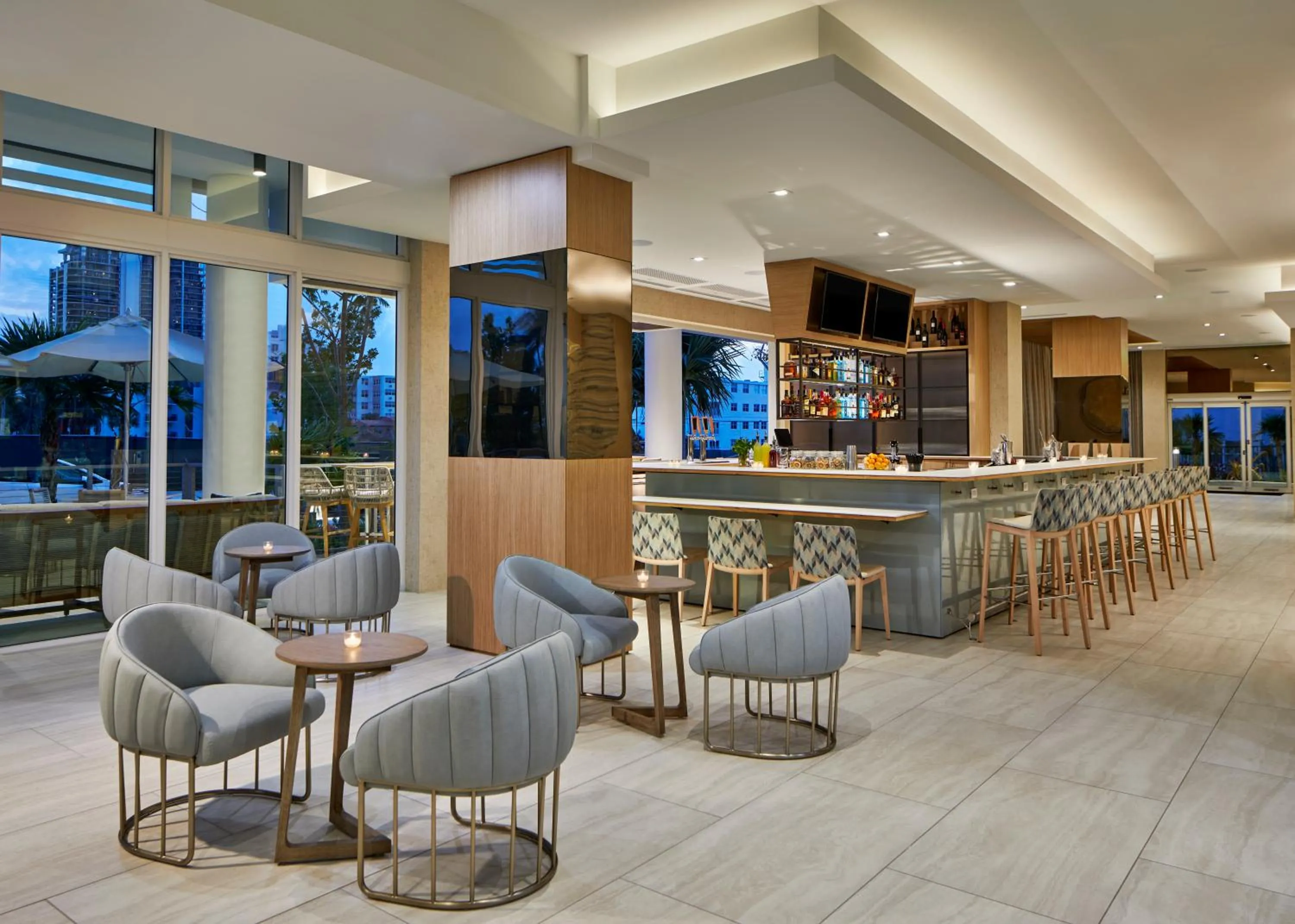 Lounge or bar in AC Hotel by Marriott Fort Lauderdale Beach