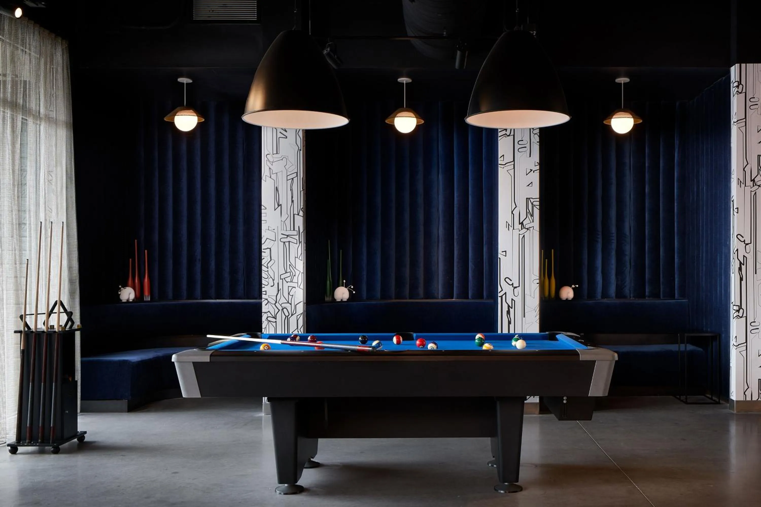 Lounge or bar in Aloft Orlando International Drive by Marriott