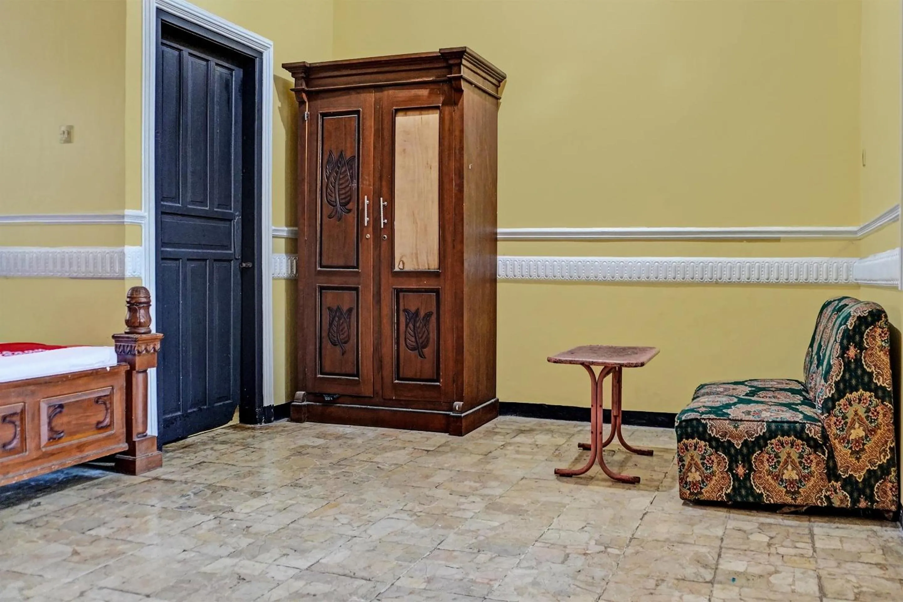 Bedroom in SPOT ON 91798 Hotel Grand Mutiara