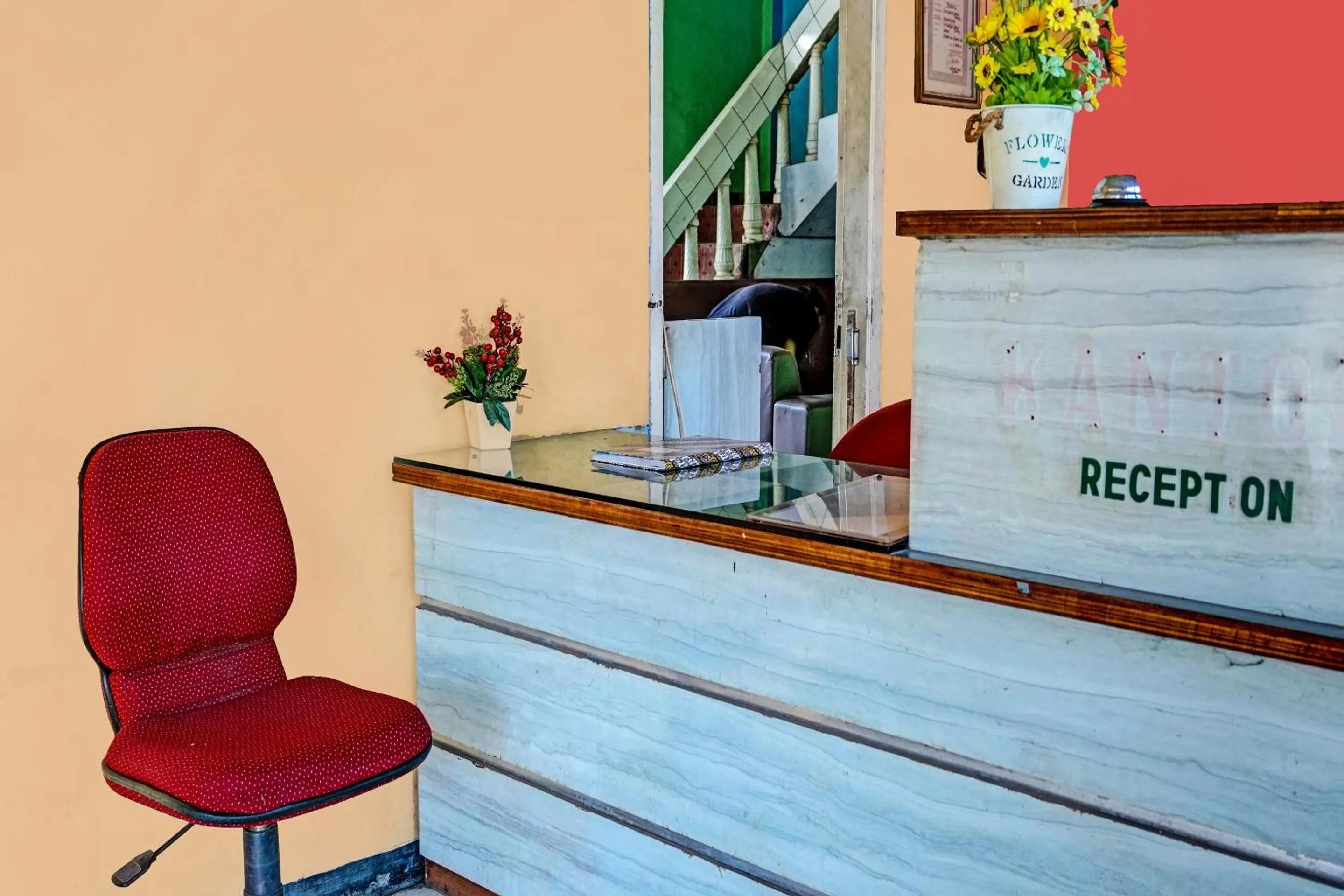 Lobby or reception in SPOT ON 91798 Hotel Grand Mutiara