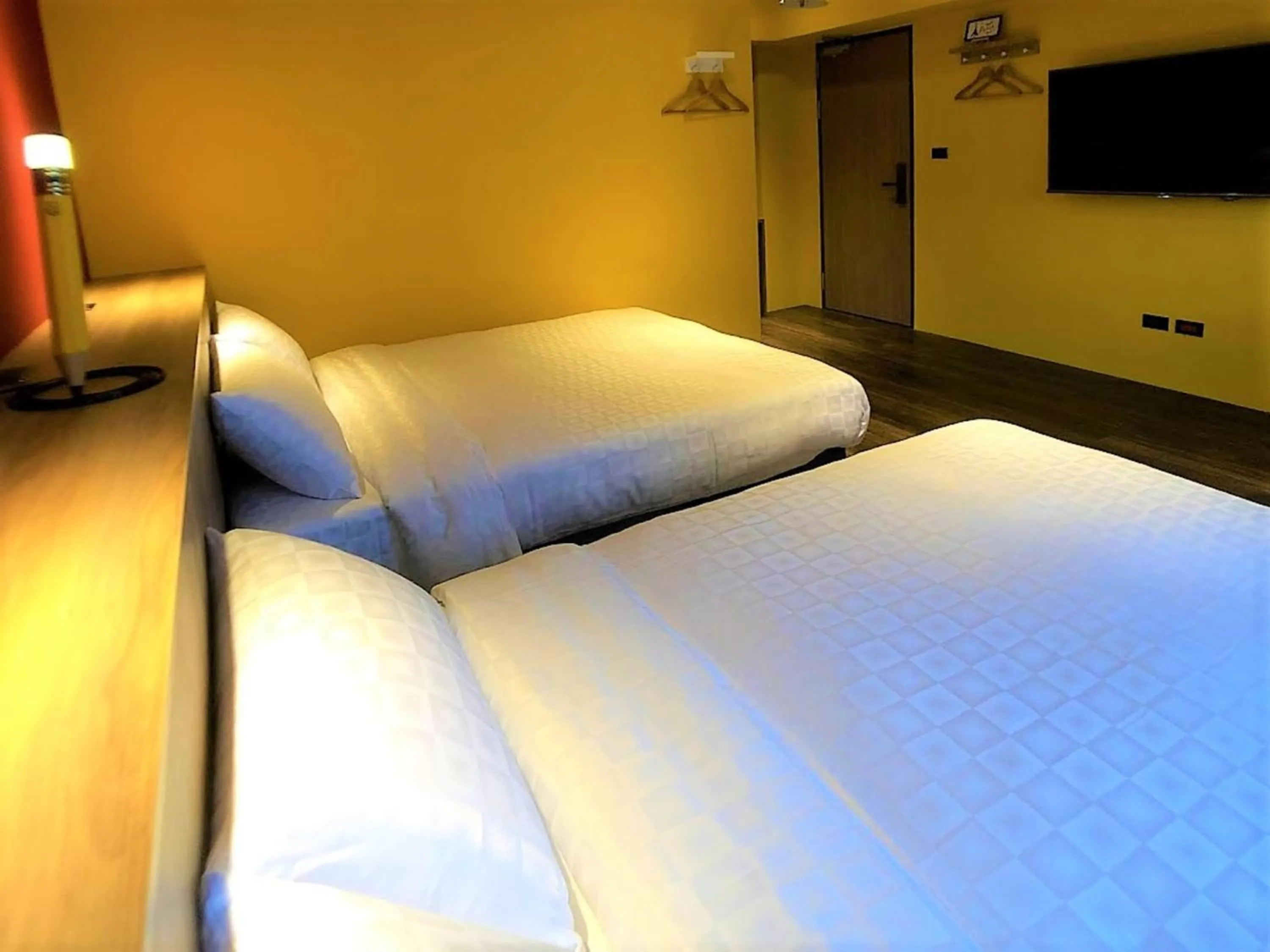 Bed in Journey Town Inn