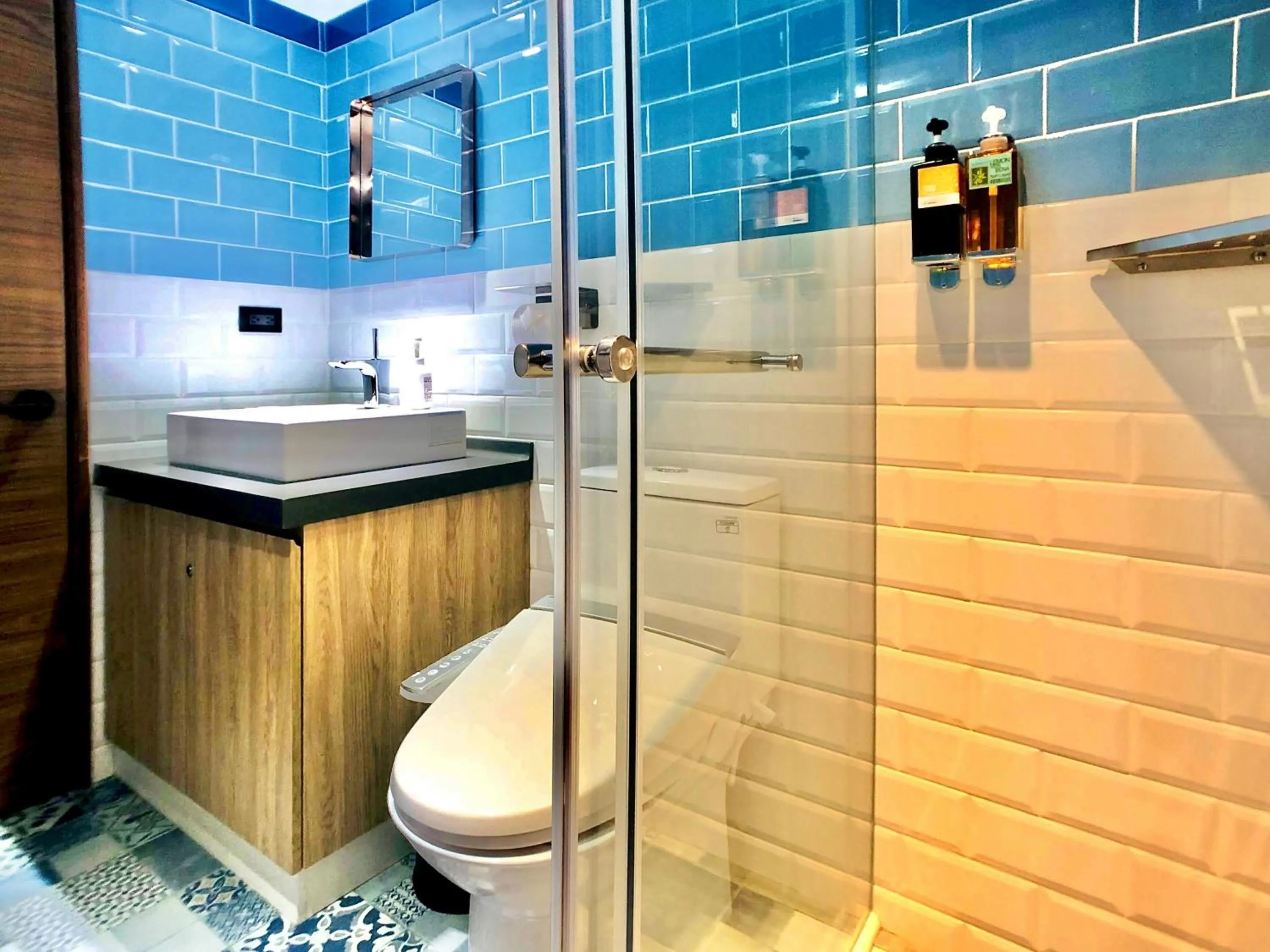 Bathroom in Journey Town Inn