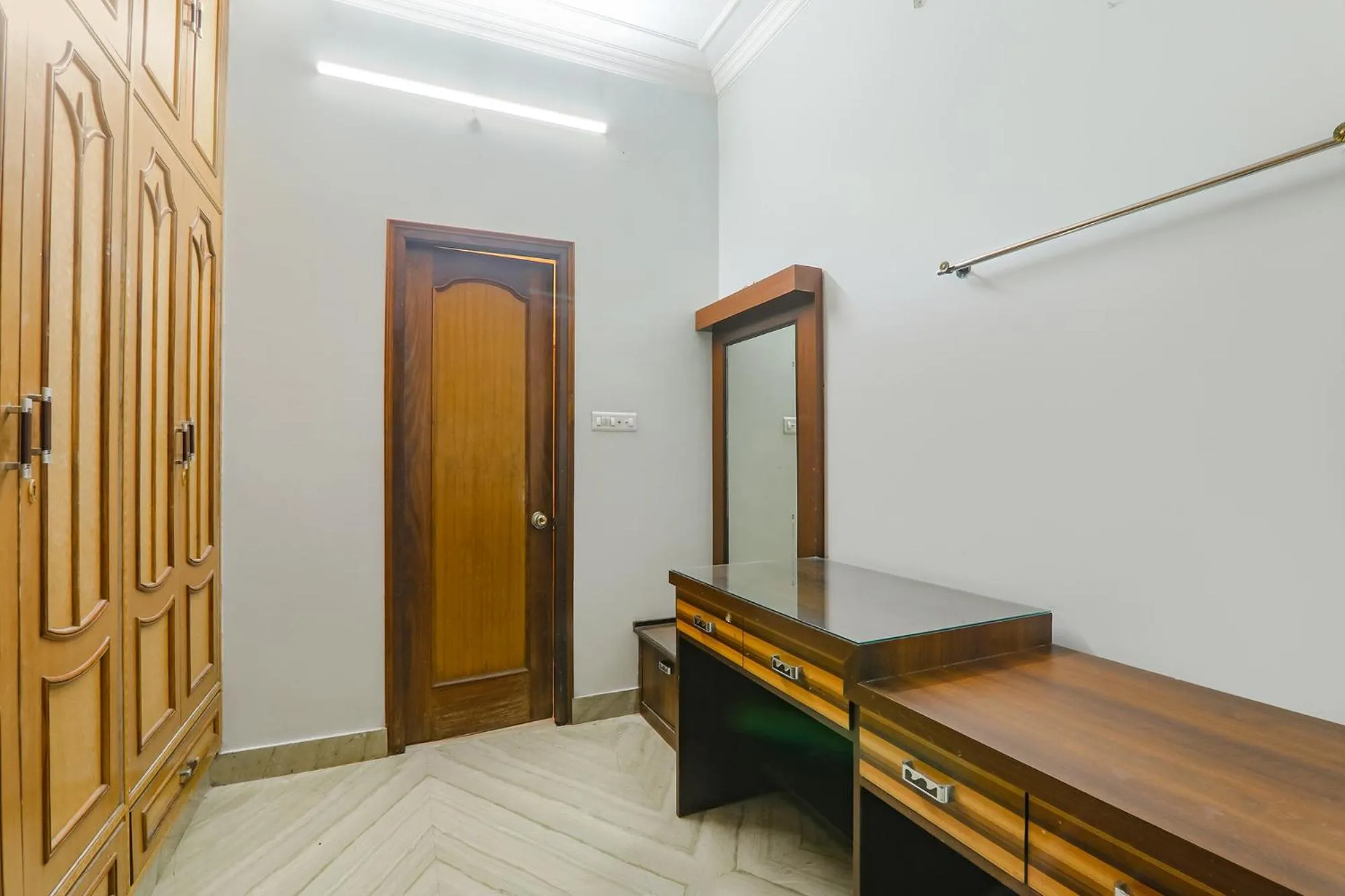 wardrobe in FabHotel Raka Inn