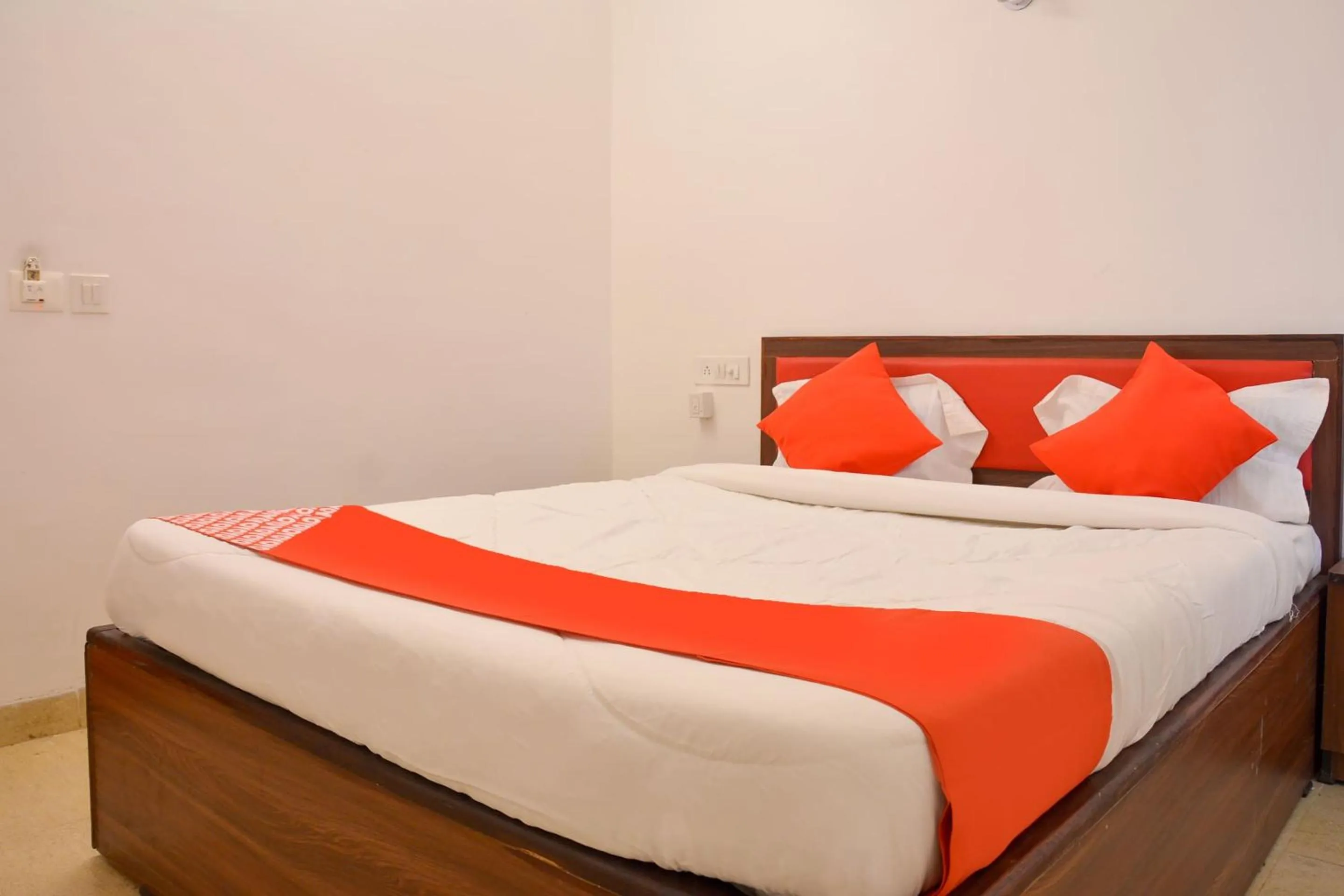 Bedroom, Bed in Super Collection O Sayhallo Kanchan