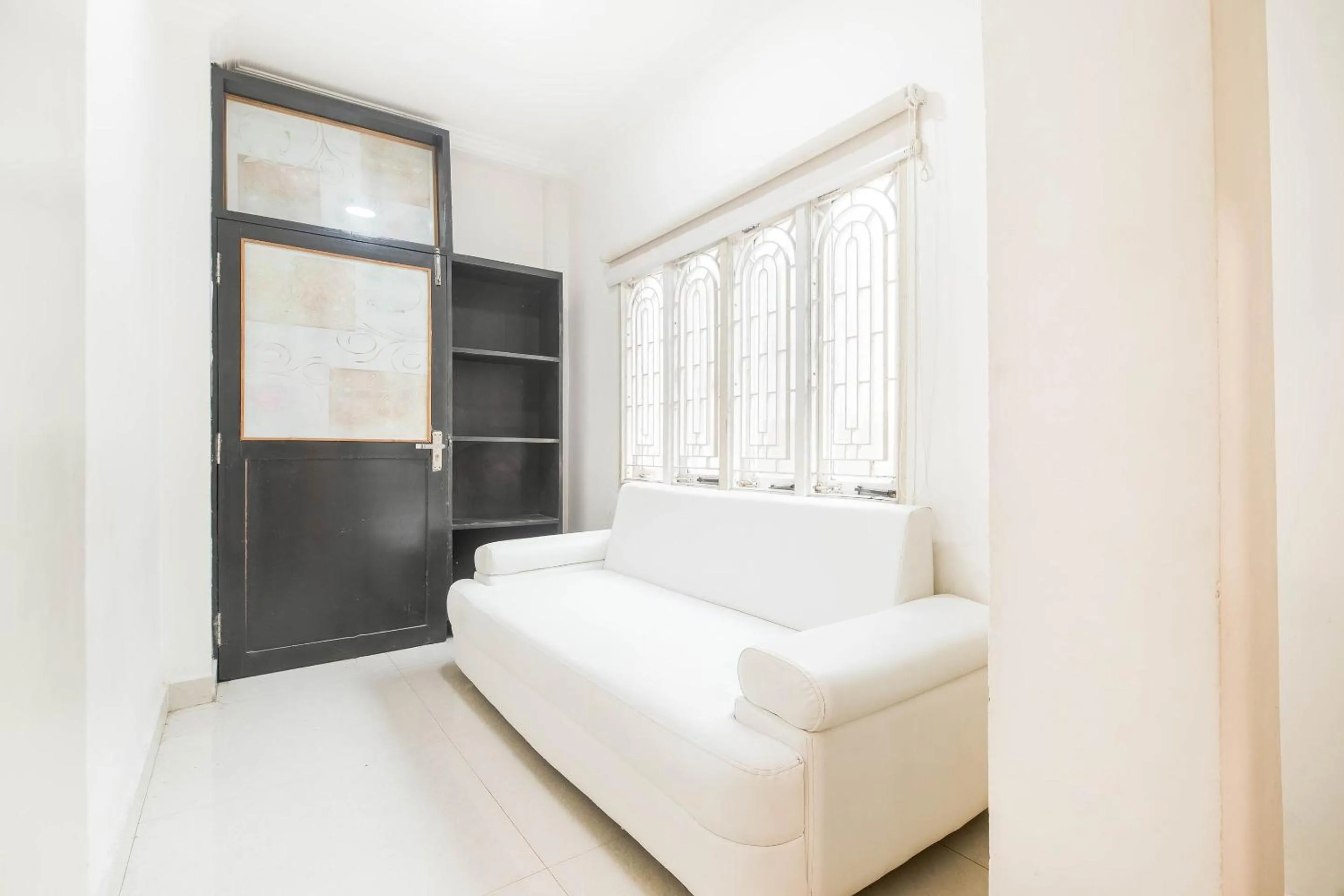 Bedroom, Bed in Capital O Aditya Grand