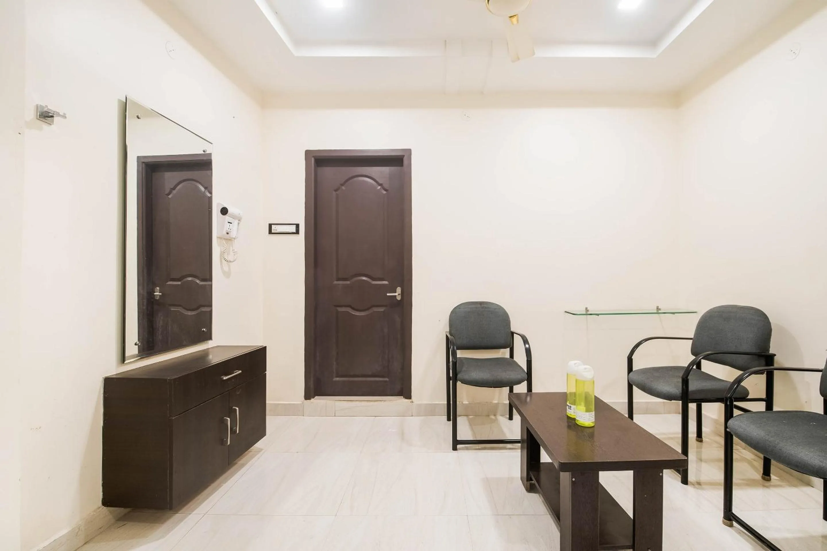 Bedroom in Capital O Aditya Grand