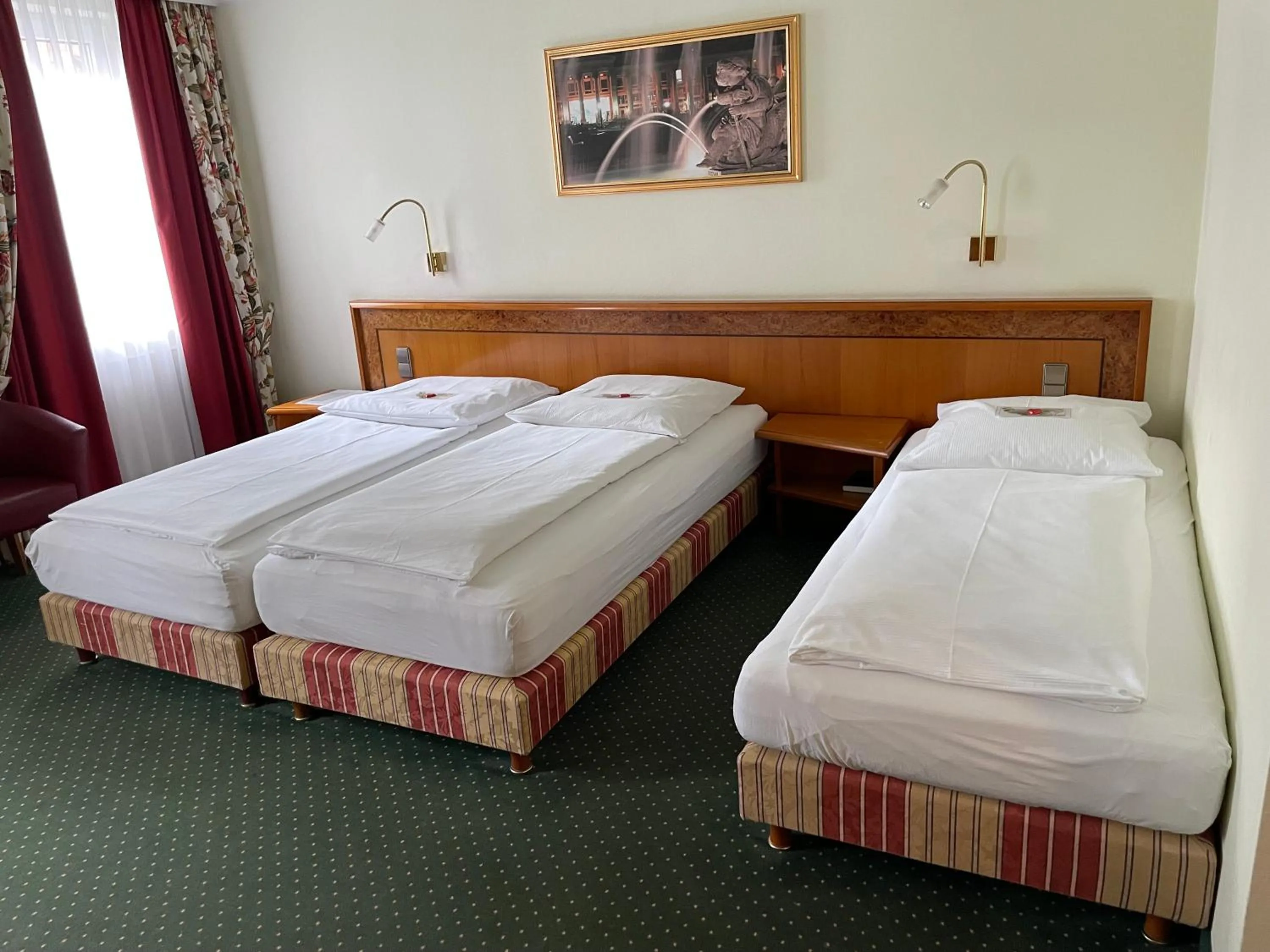 Photo of the whole room, Bed in Hotel Ochsen Stuttgart