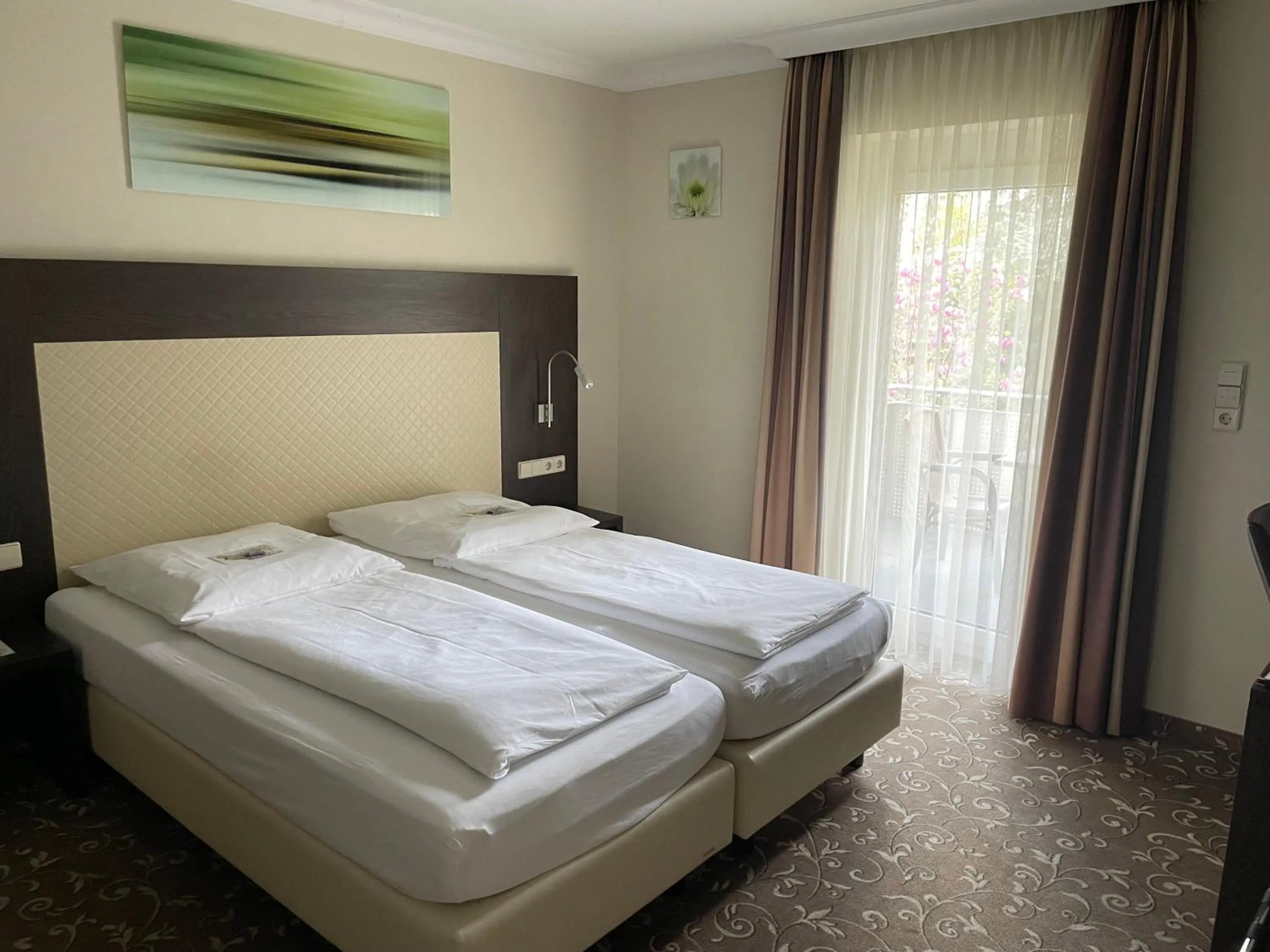 Bed in Hotel Ochsen Stuttgart