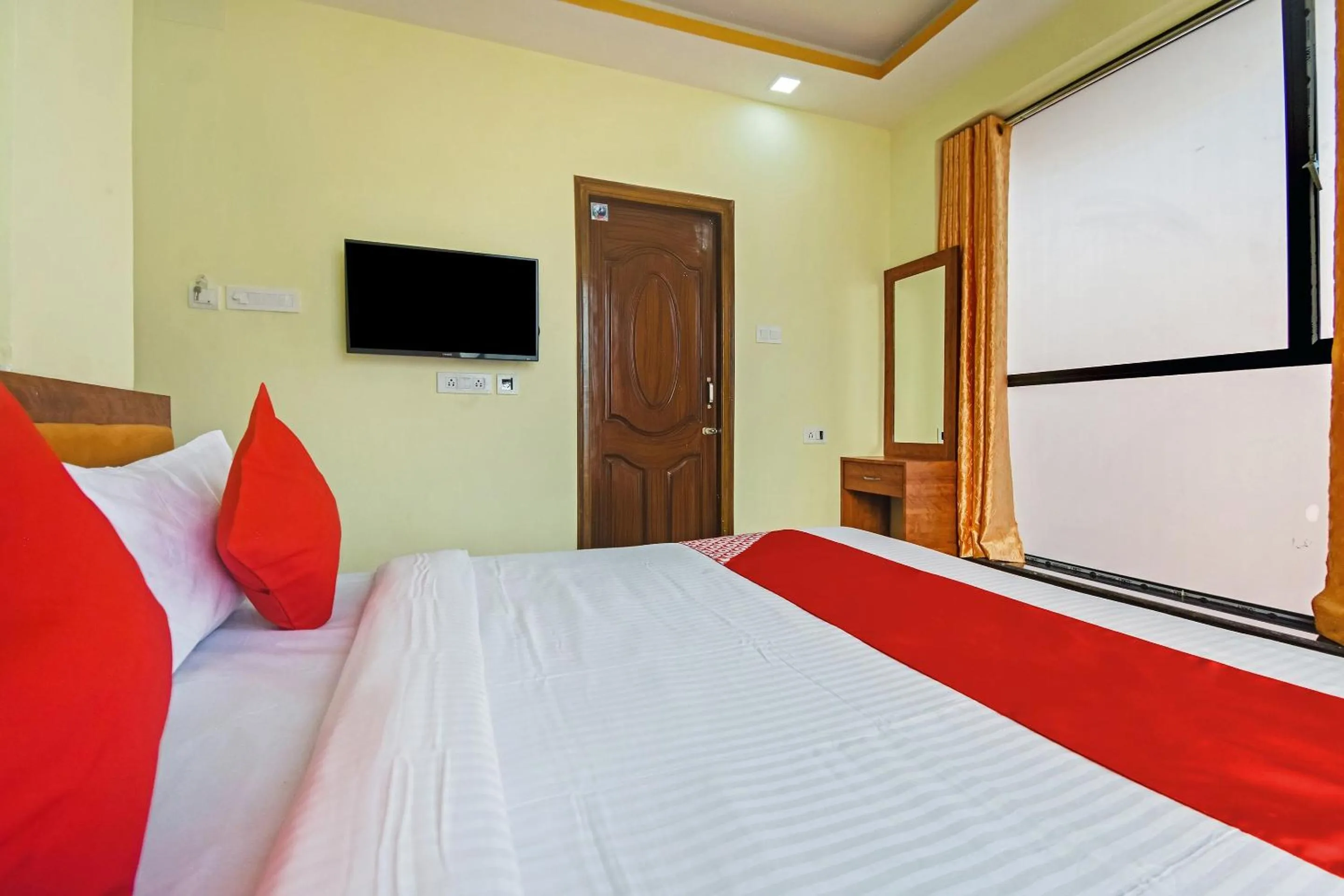 Lobby or reception, Bed in Hotel O Om Shanti Palace