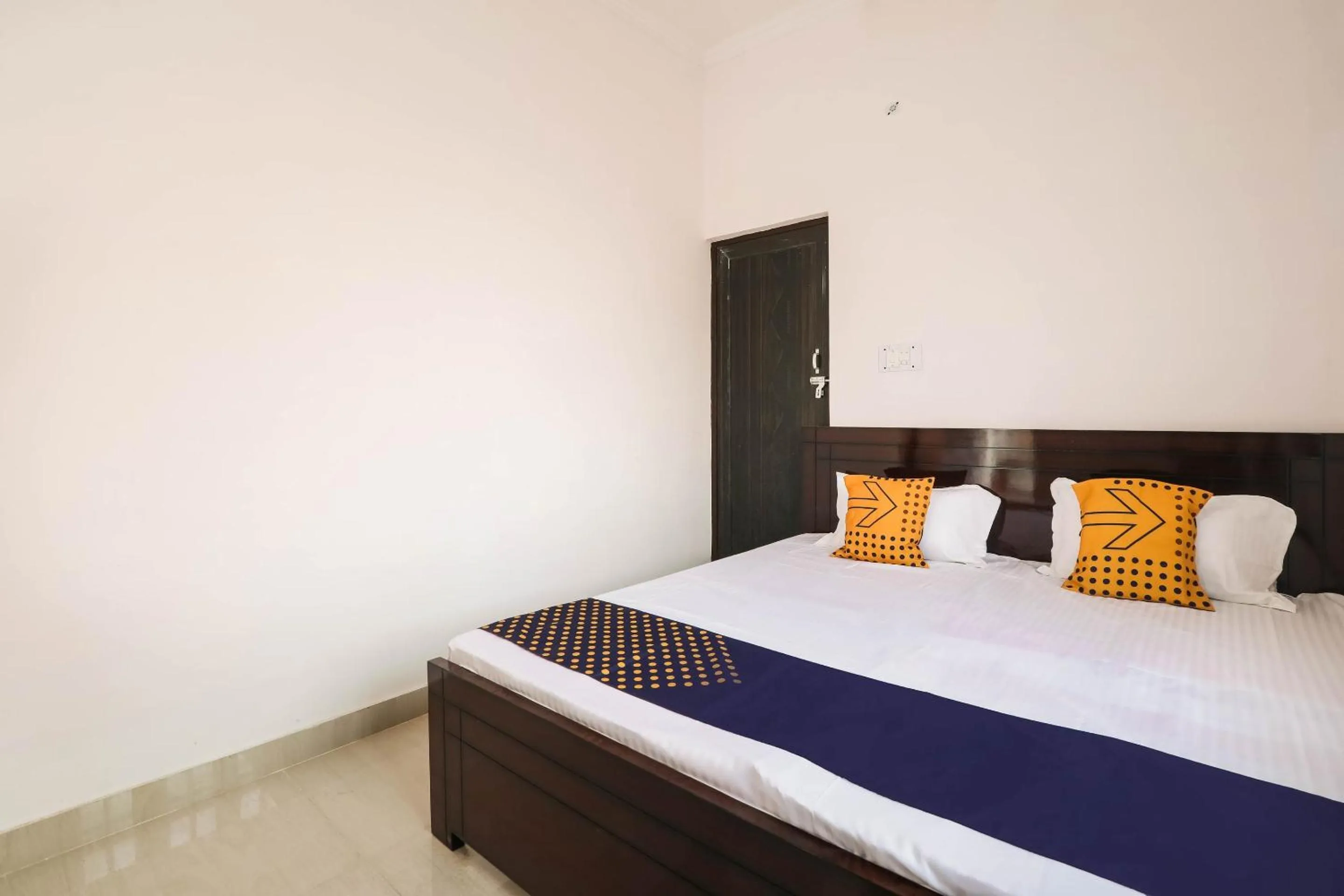 Bedroom, Bed in SPOT ON 76421 Kuldeep Inn