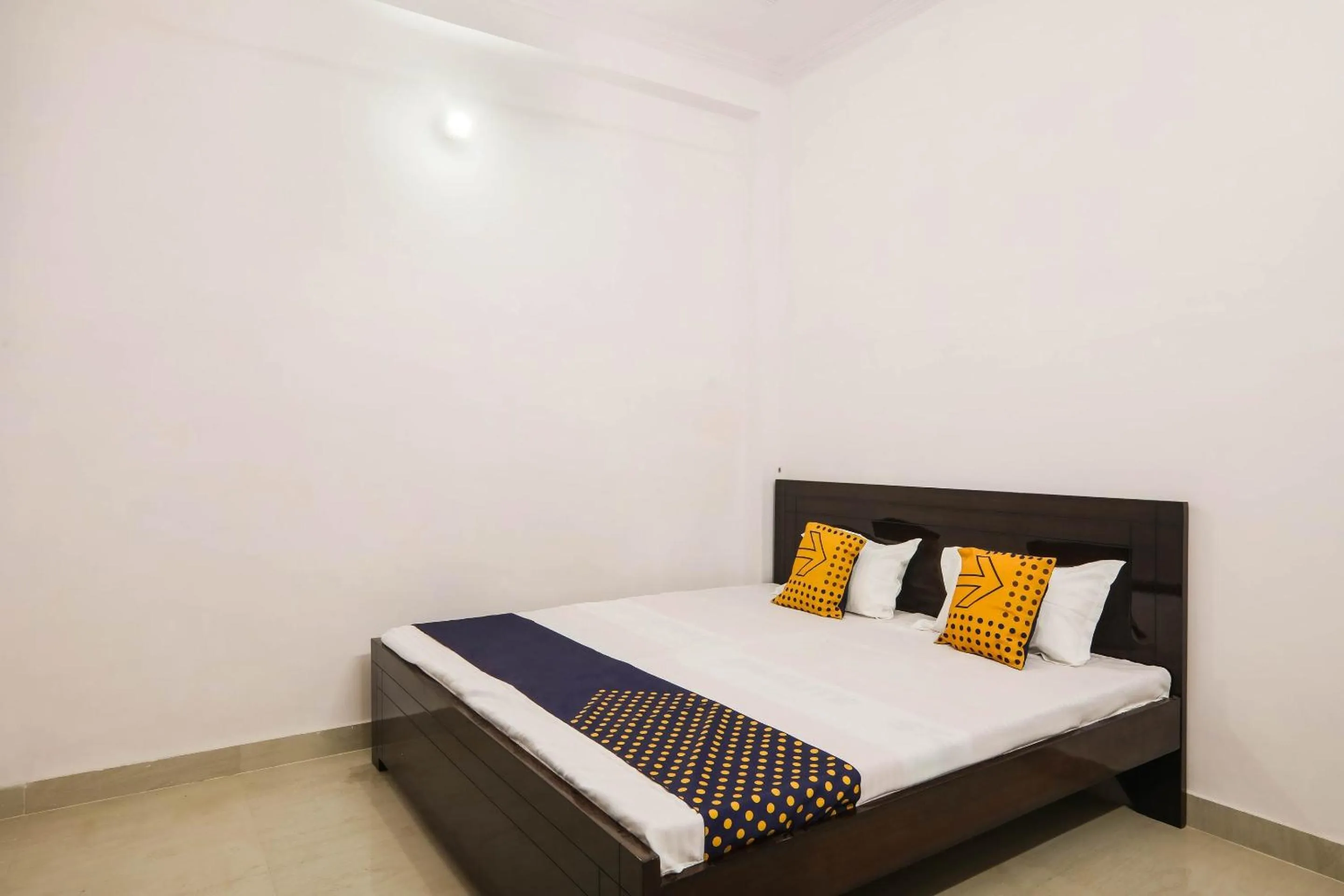 Bedroom, Bed in SPOT ON 76421 Kuldeep Inn