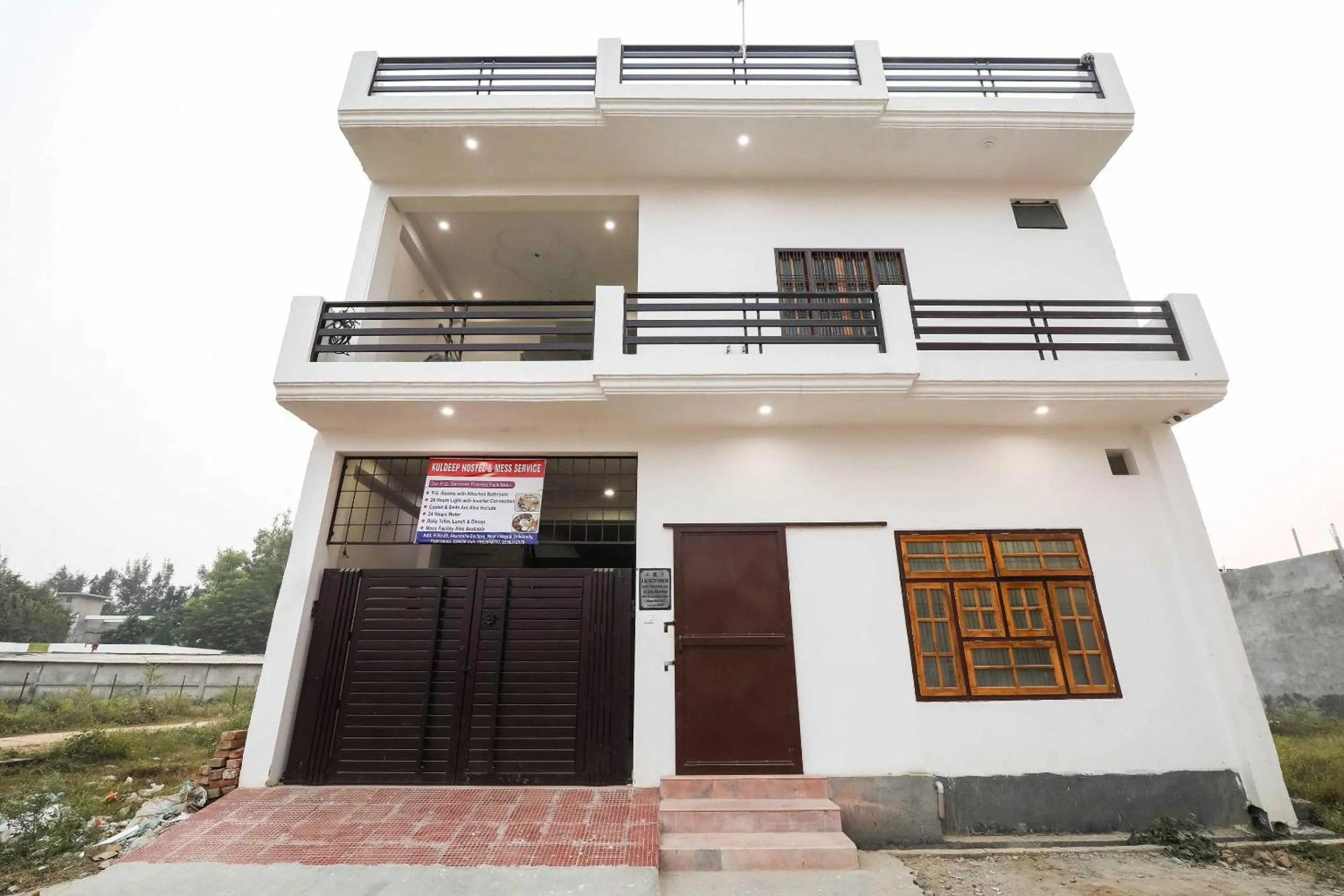 Facade/entrance in SPOT ON 76421 Kuldeep Inn