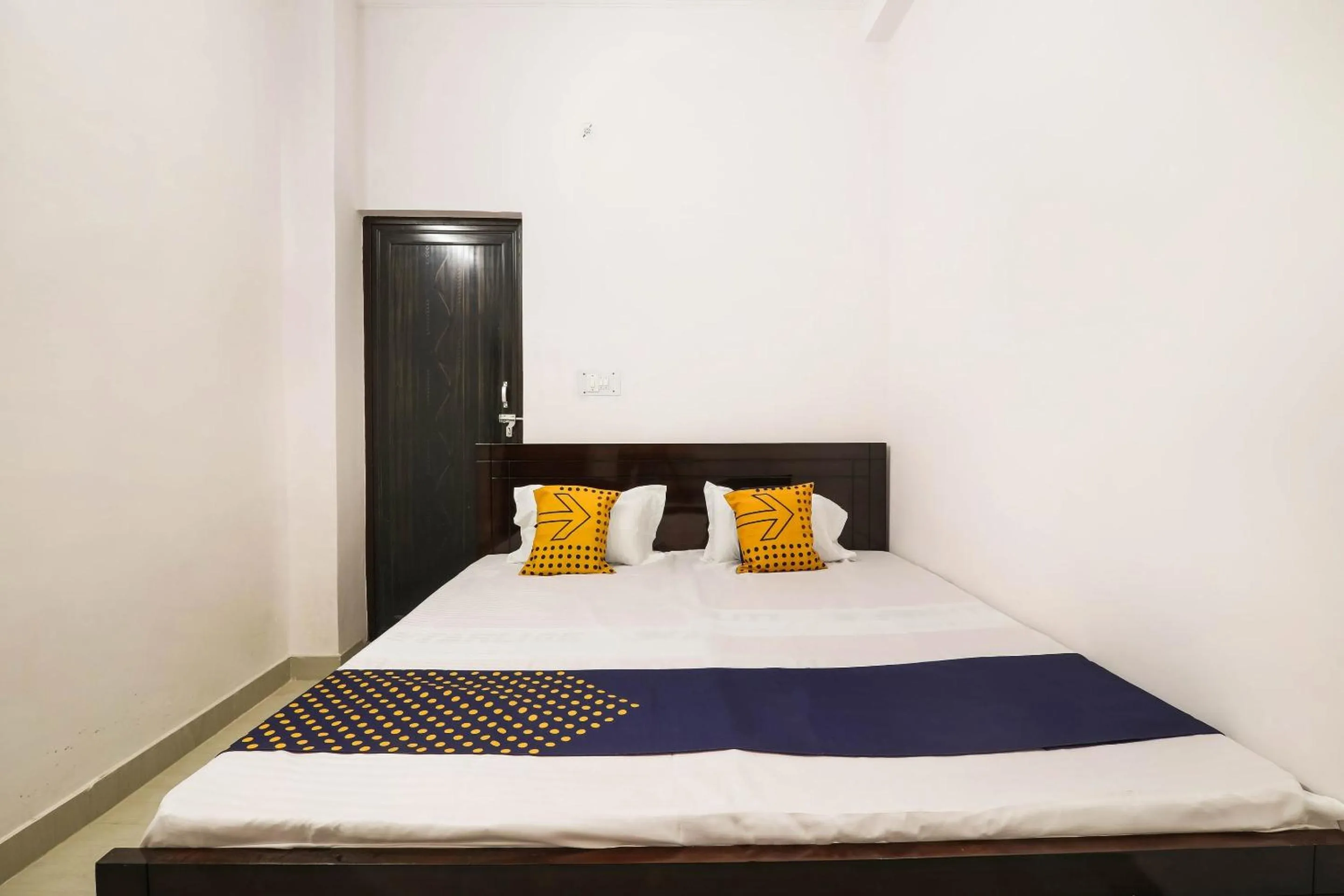 Bedroom, Bed in SPOT ON 76421 Kuldeep Inn