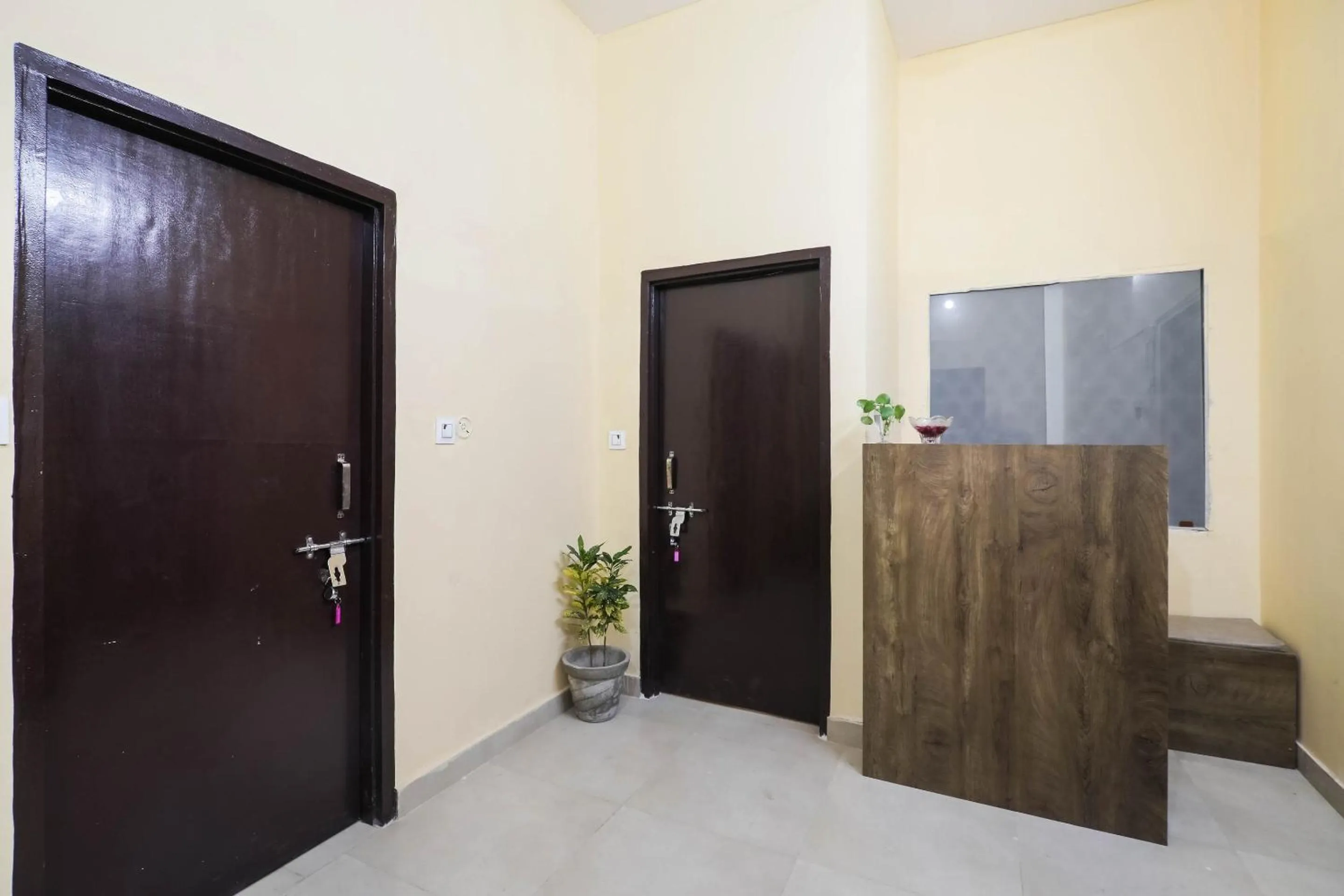 Lobby or reception in Hotel O Laavin Inn Near Gomti Riverfront Park