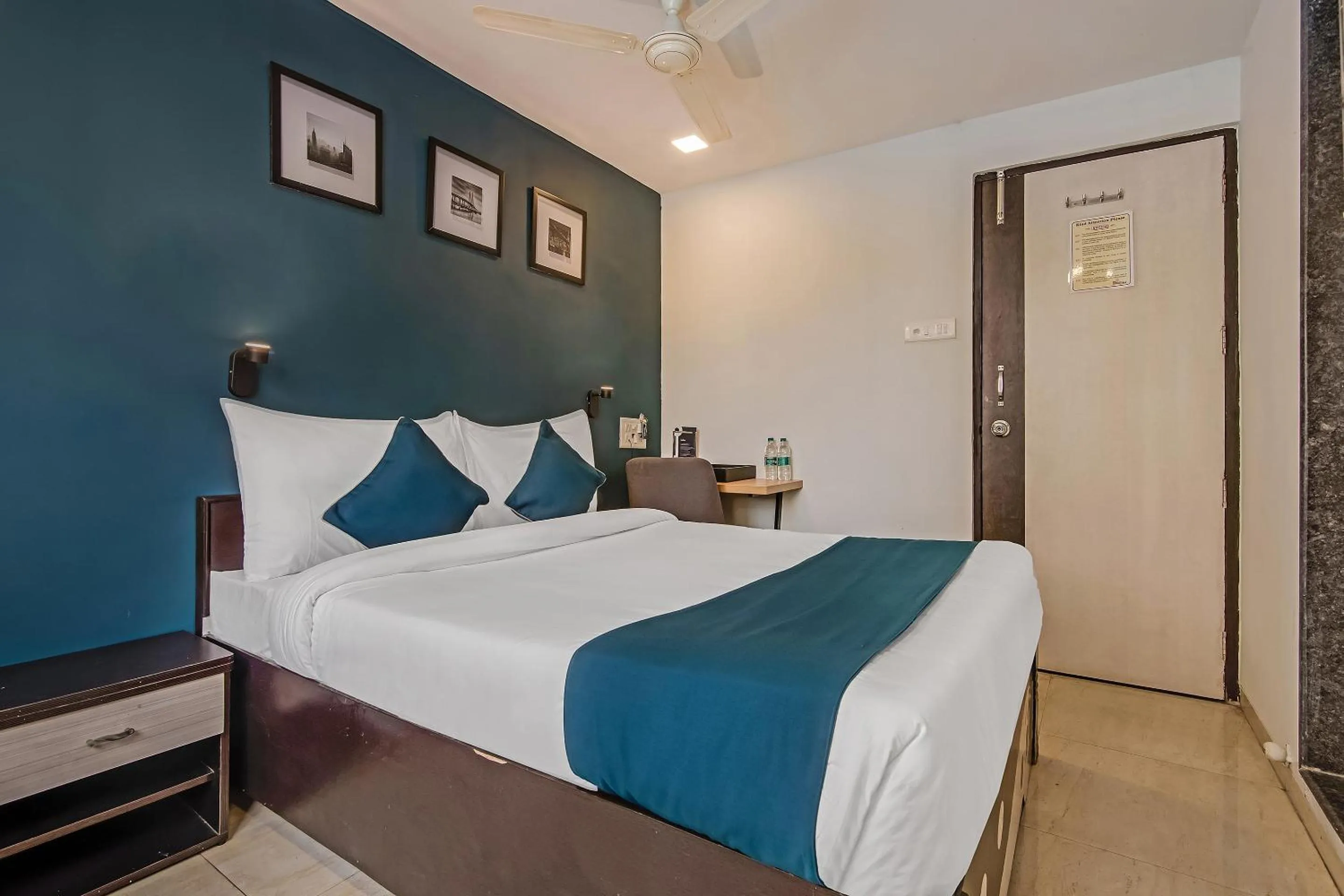 Bedroom, Bed in Hotel O Nirsukh Palace