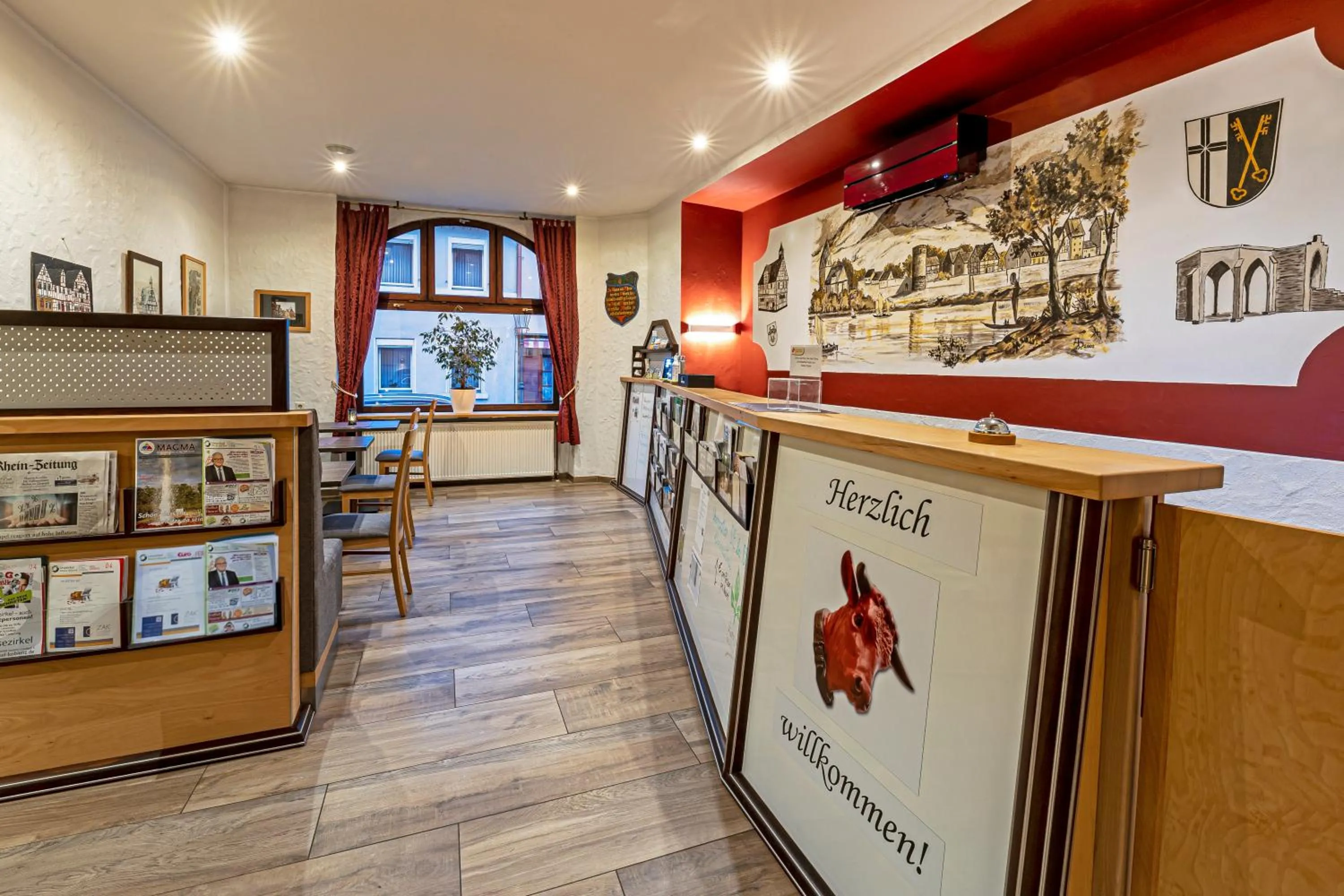 Lobby or reception in AKZENT Hotel Restaurant Roter Ochse Rhens bei Koblenz
