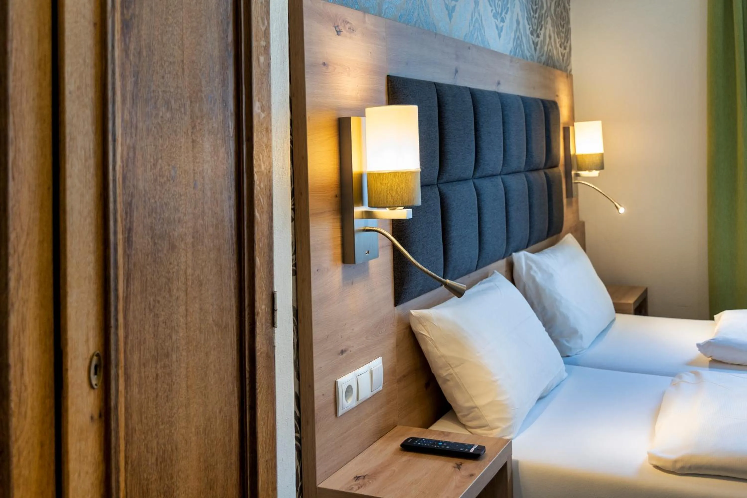 Bed in AKZENT Hotel Restaurant Roter Ochse Rhens bei Koblenz