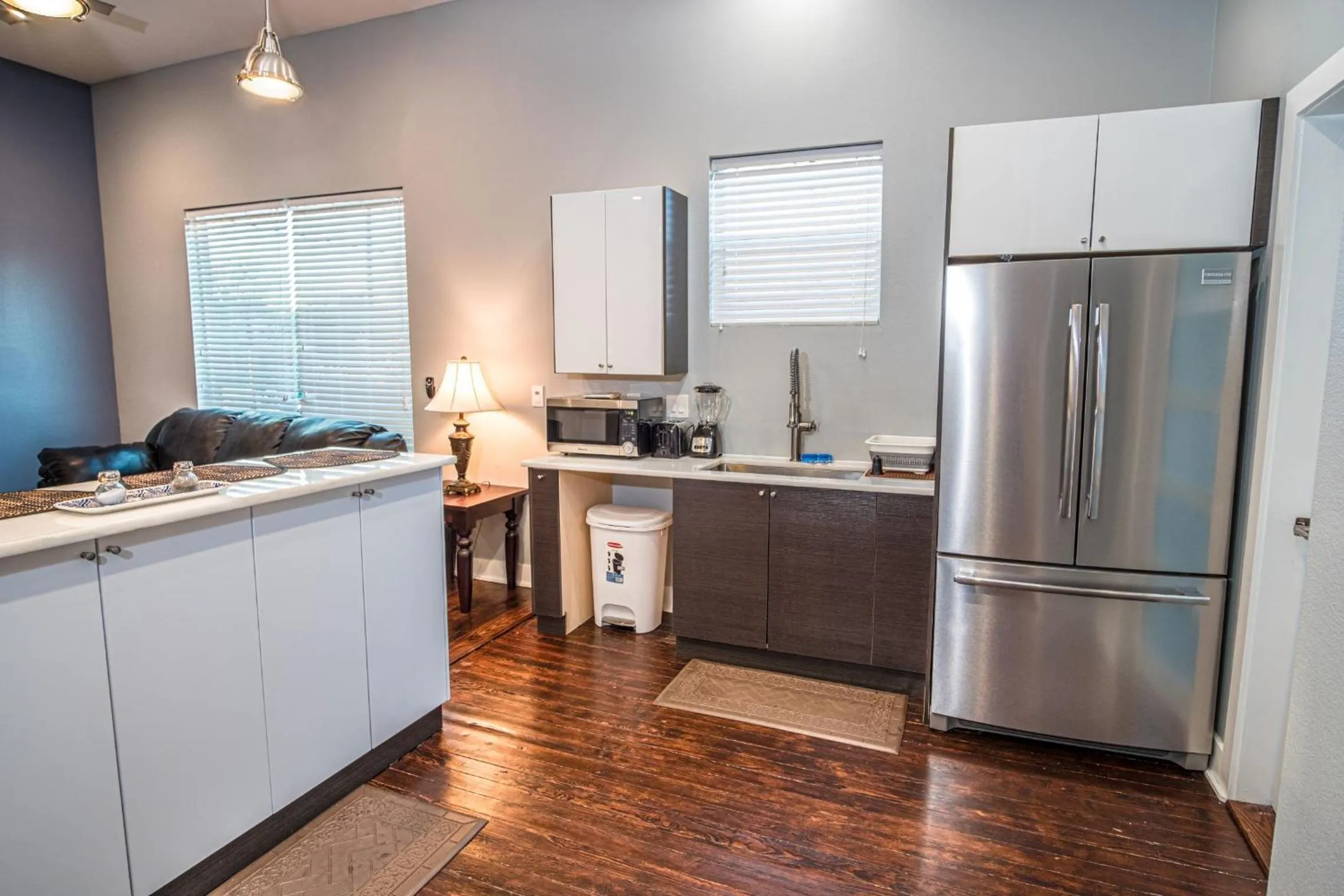 Kitchen or kitchenette in Prosperity Place Remodeled 3BR 2BA Near Downtown