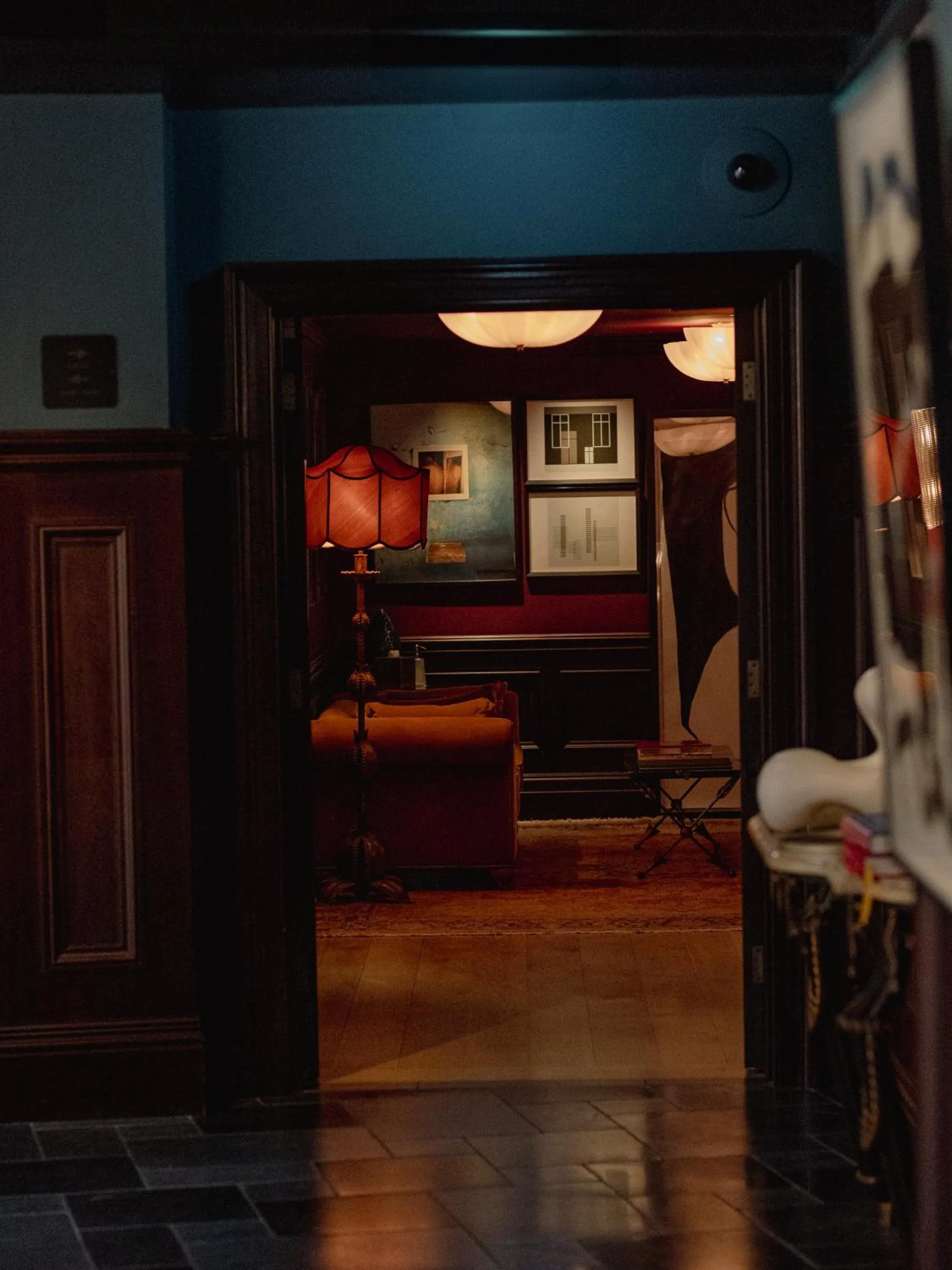 elevator, Bed in NoMad London