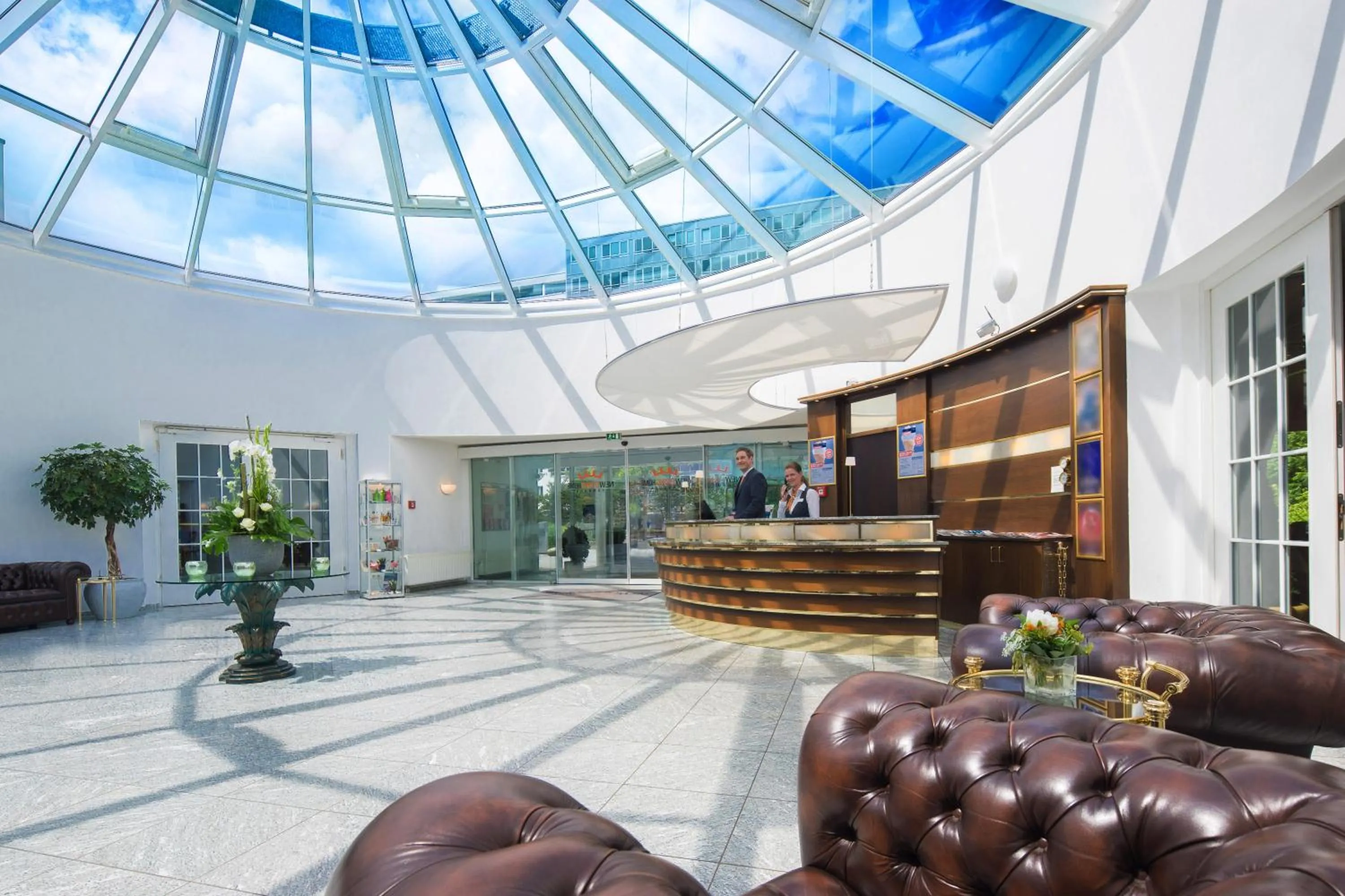 Lobby or reception in New Living Home Residenzhotel Hamburg
