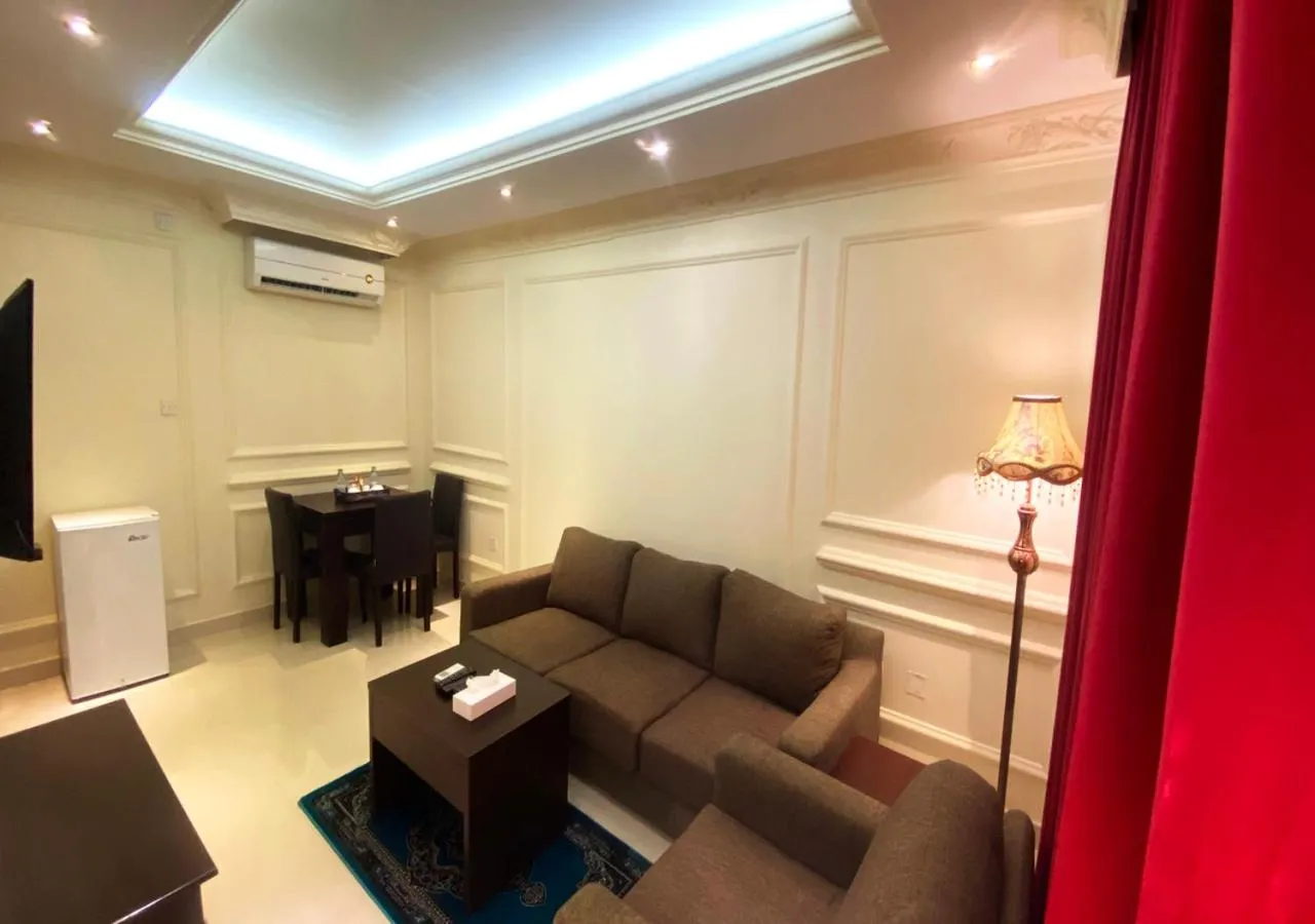 Living room in Majestic Hotel